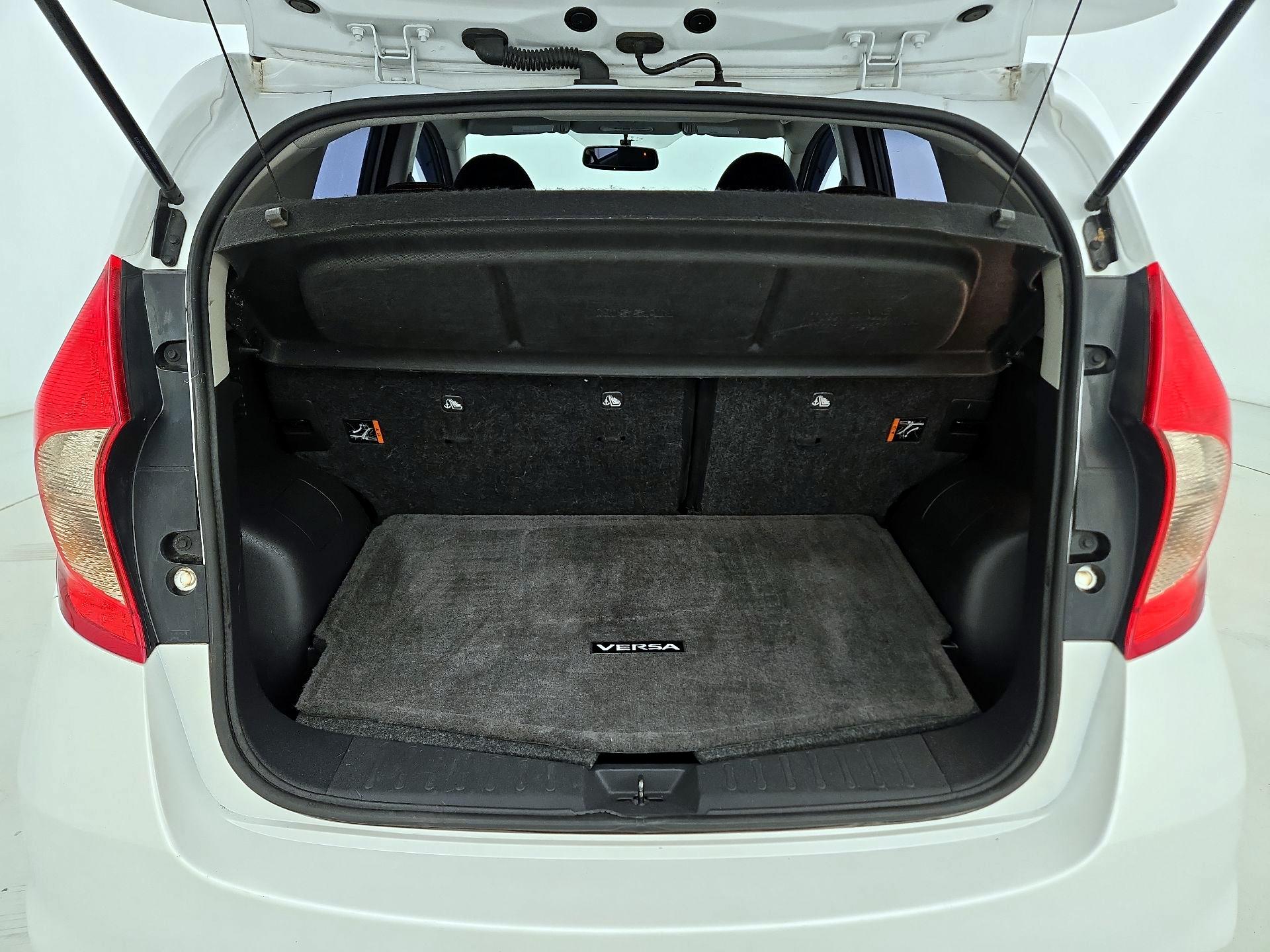 Thumbnail: 2015 Nissan Versa Note - 20