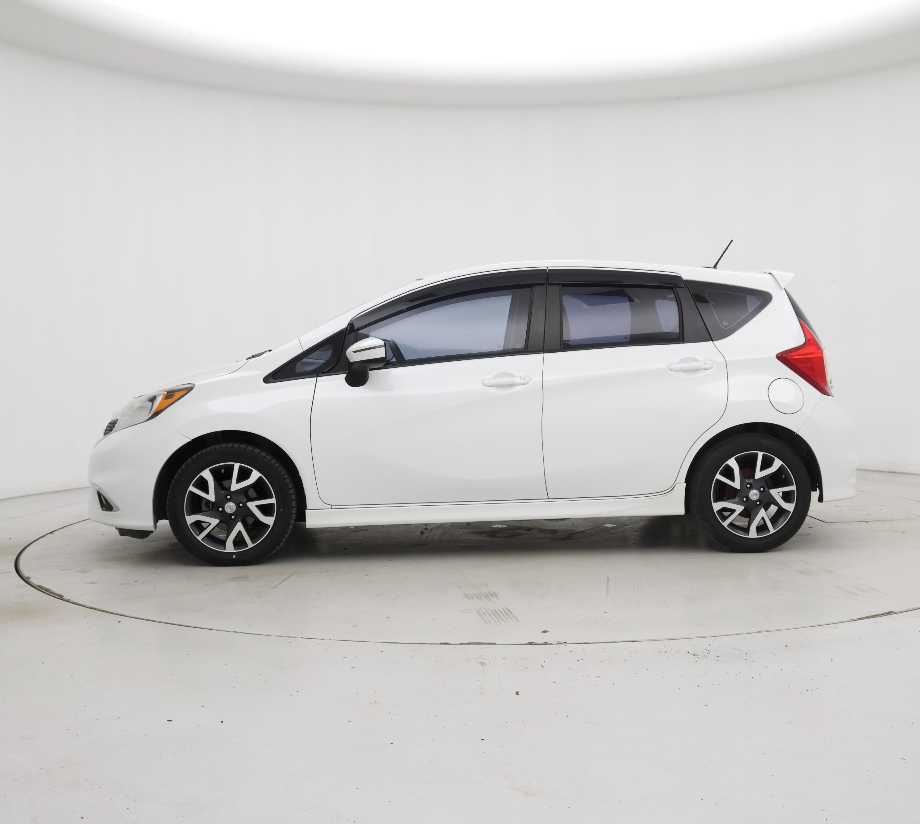 Thumbnail: 2015 Nissan Versa Note - 3