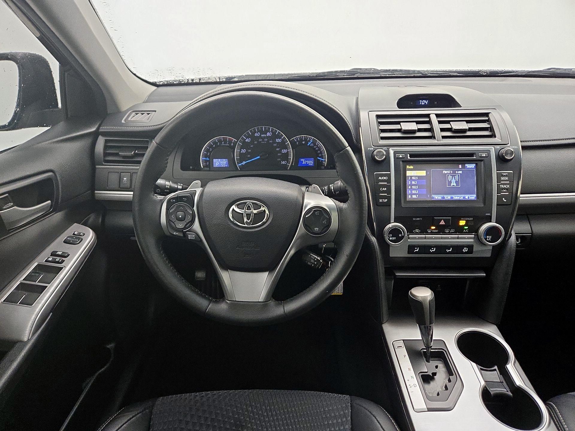 Thumbnail: 2014 Toyota Camry - 10