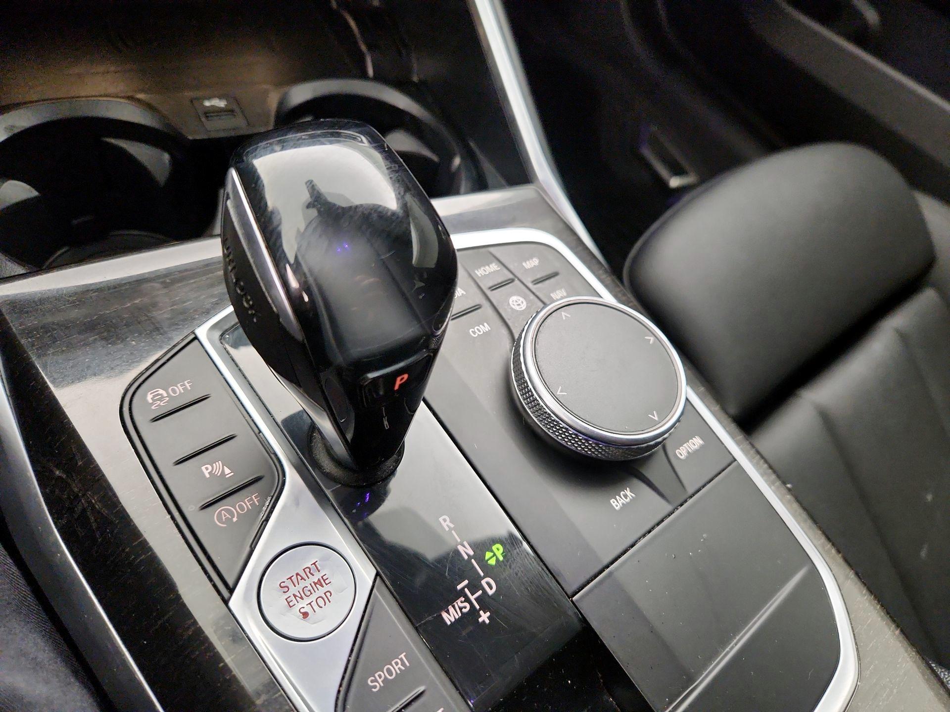 Thumbnail: 2021 BMW 3 Series - 16