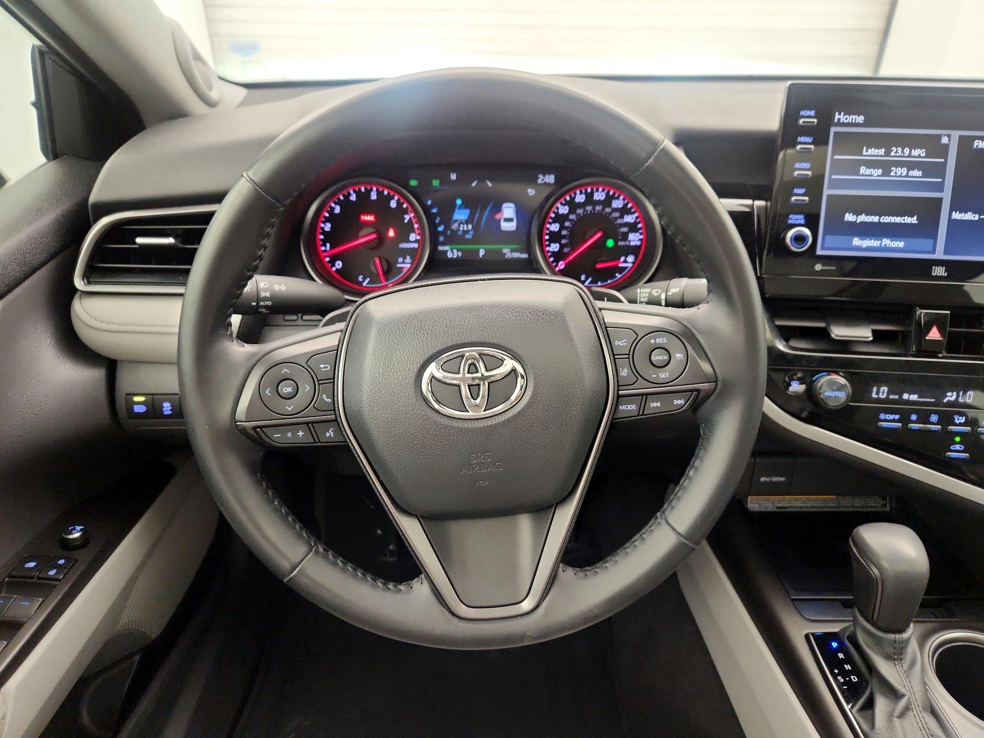 Thumbnail: 2021 Toyota Camry - 10