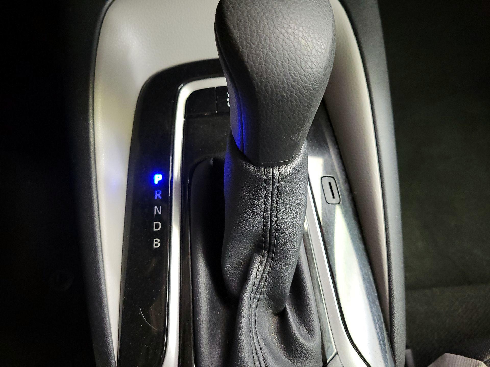 Thumbnail: 2025 Toyota Corolla - 18