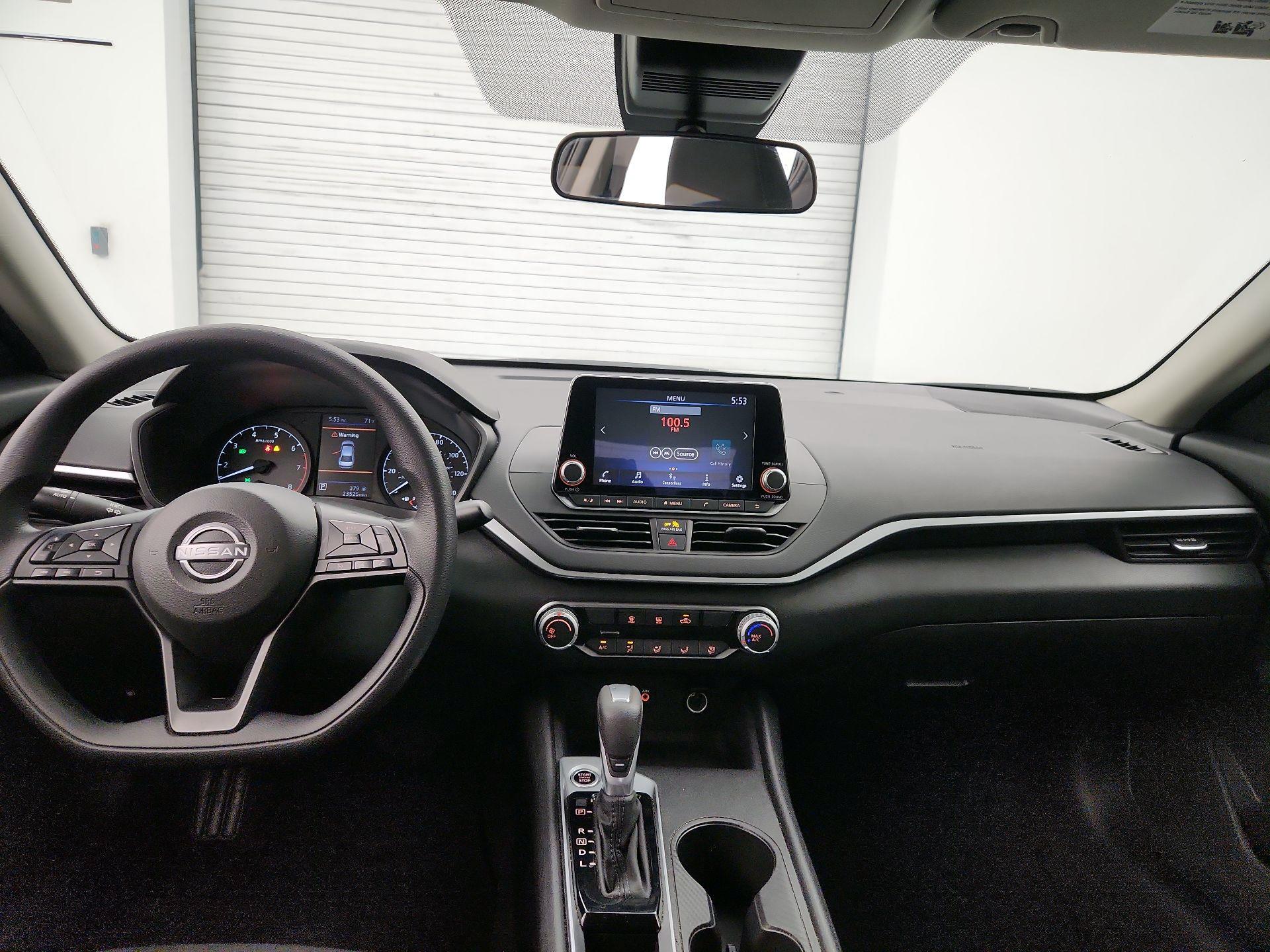 Thumbnail: 2025 Nissan Altima - 9