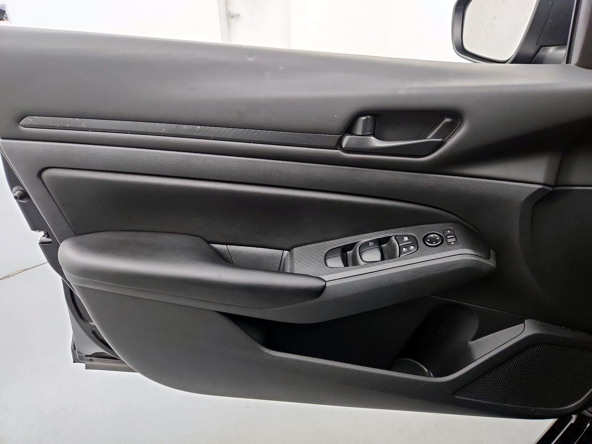 Thumbnail: 2025 Nissan Altima - 12