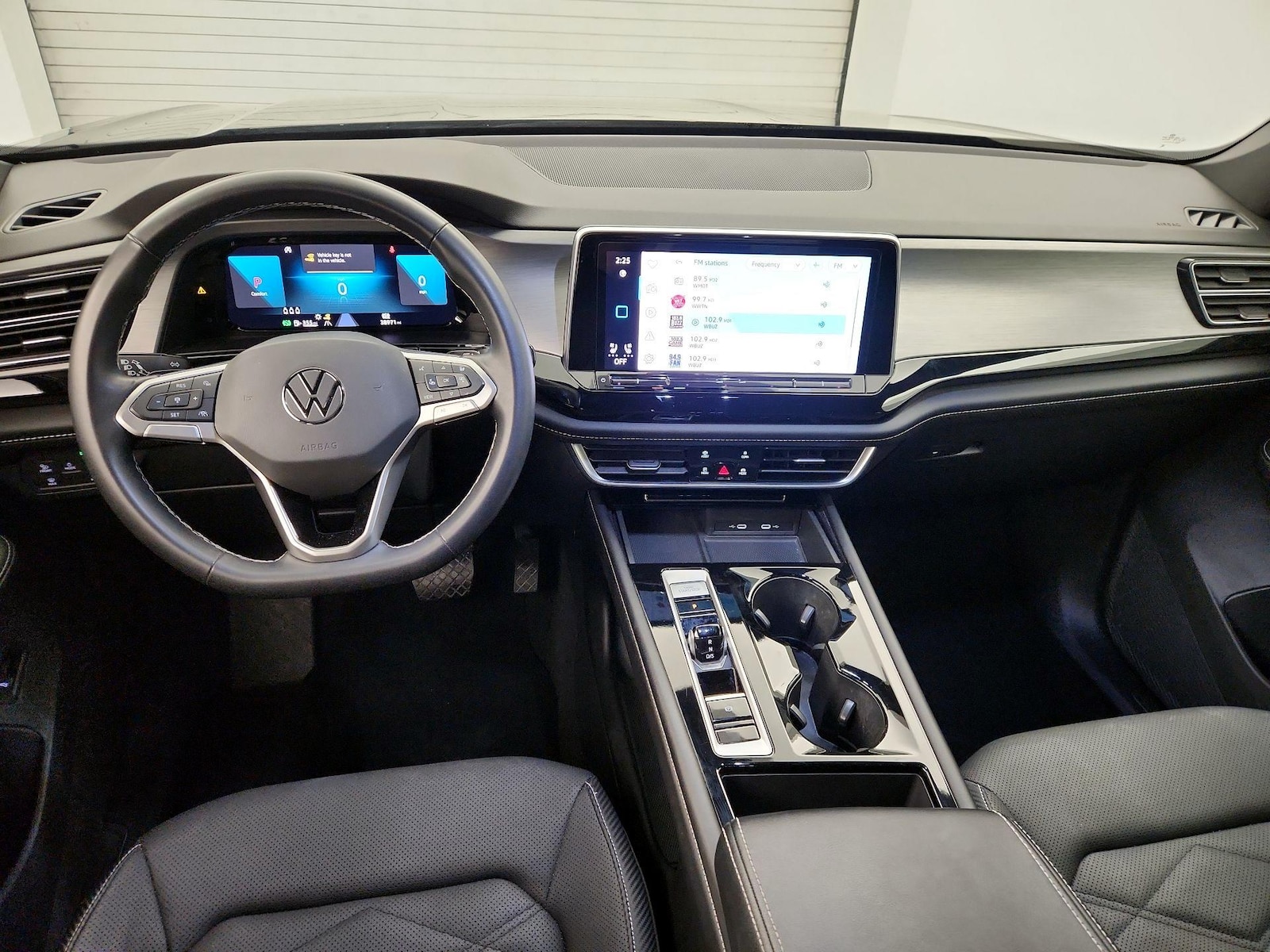 2024 Volkswagen Atlas Cross Sport SE w/Tech - Photo 10