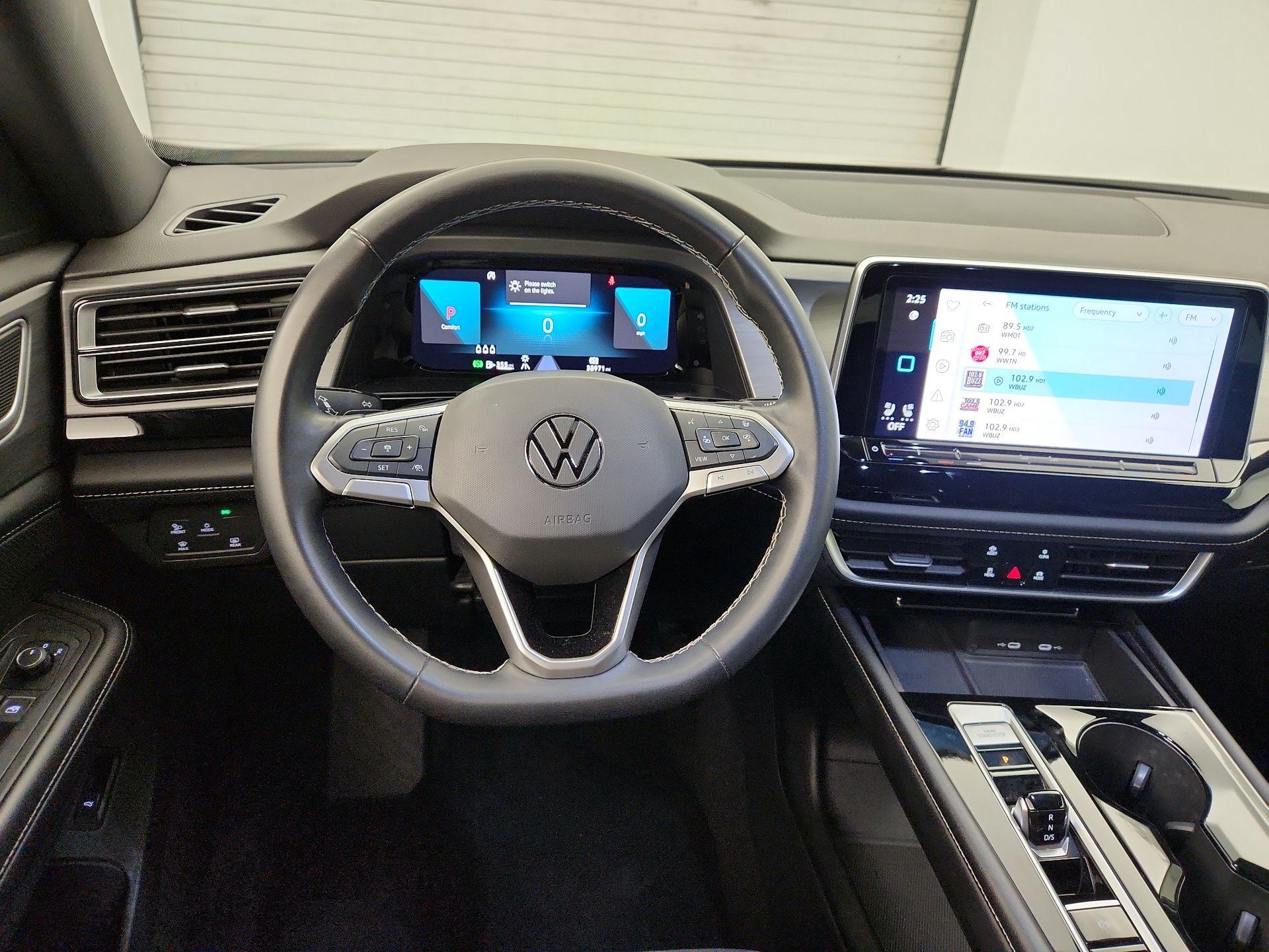 Thumbnail: 2024 Volkswagen Atlas - 10