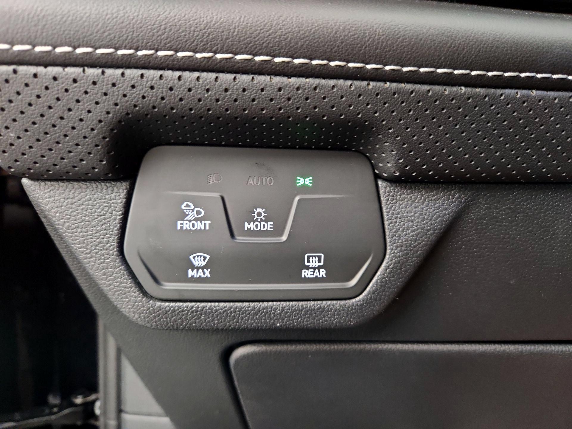 Thumbnail: 2024 Volkswagen Atlas - 13