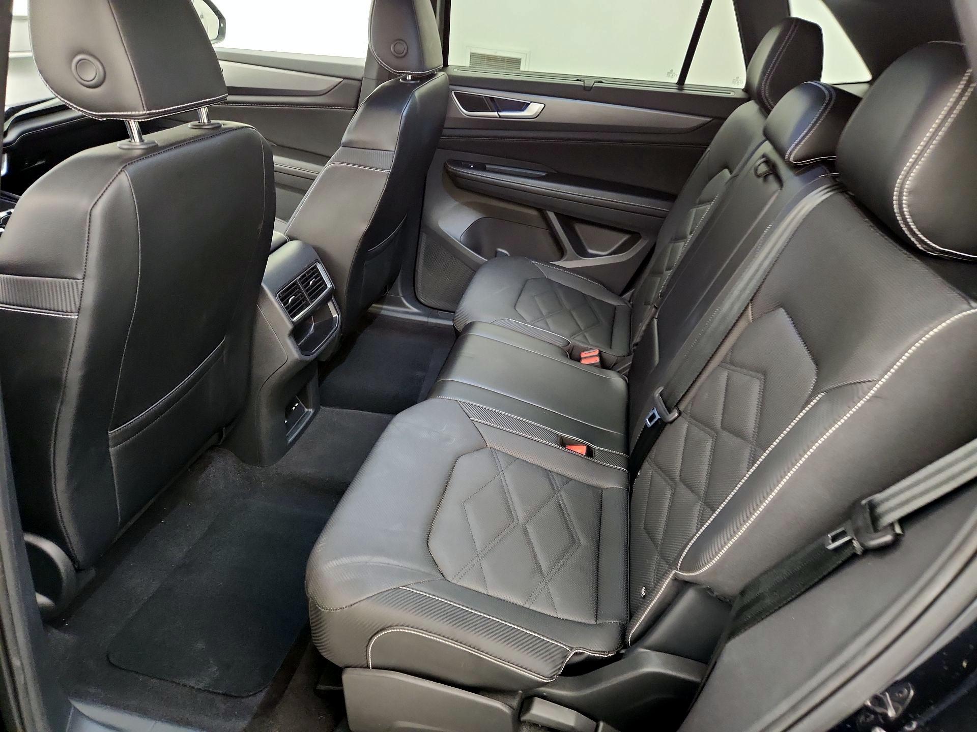 Thumbnail: 2024 Volkswagen Atlas - 18