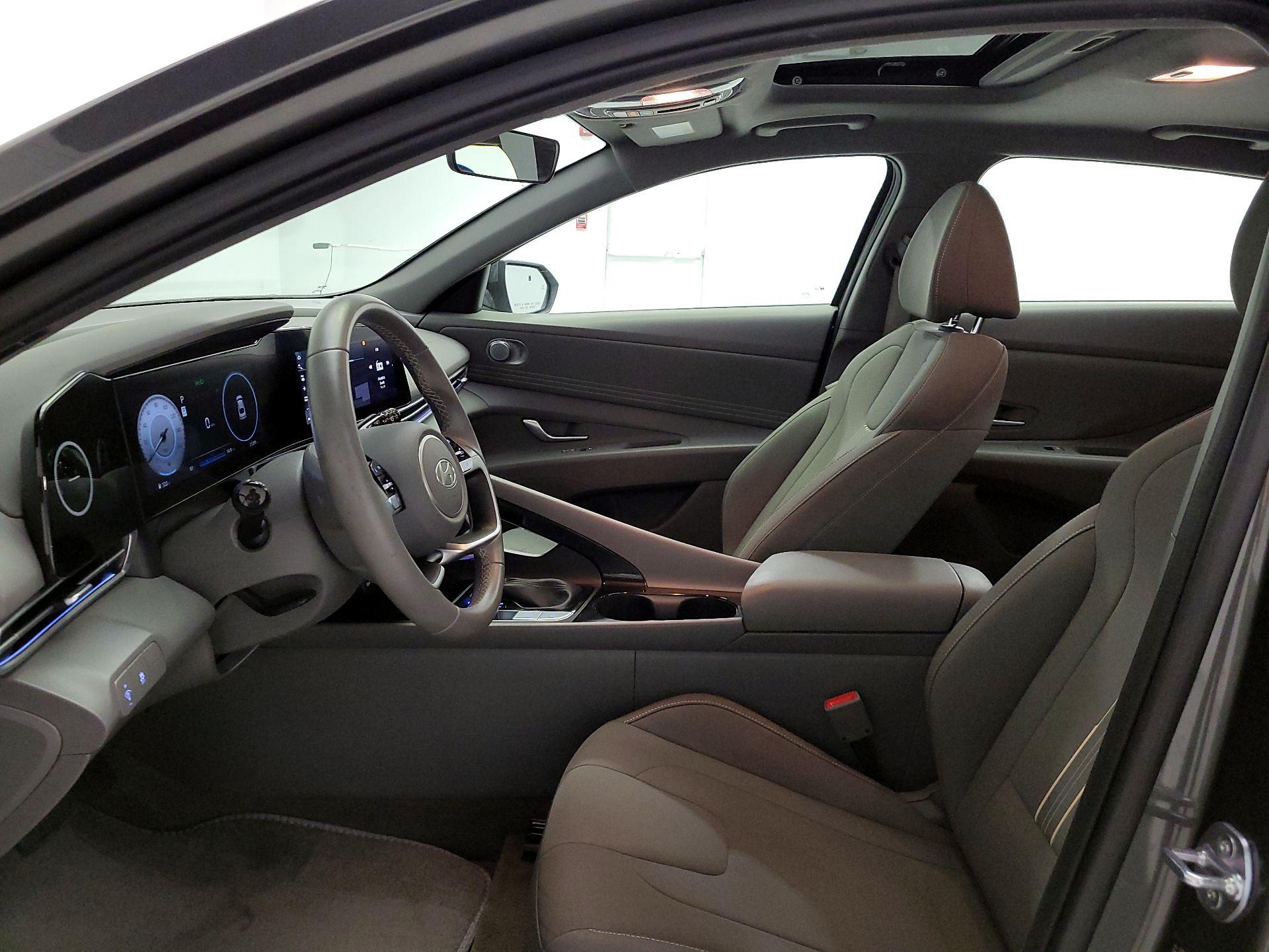 Thumbnail: 2025 Hyundai Elantra - 11