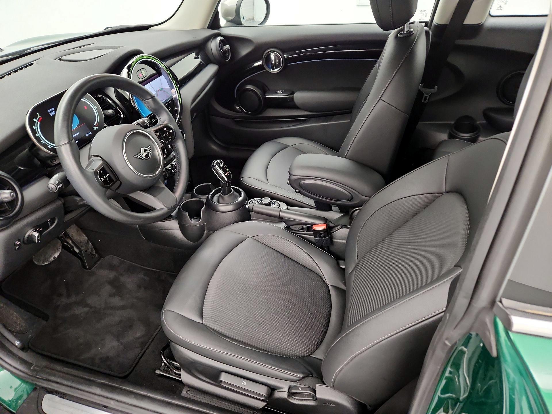 Thumbnail: 2023 MINI Cooper Hardtop - 11