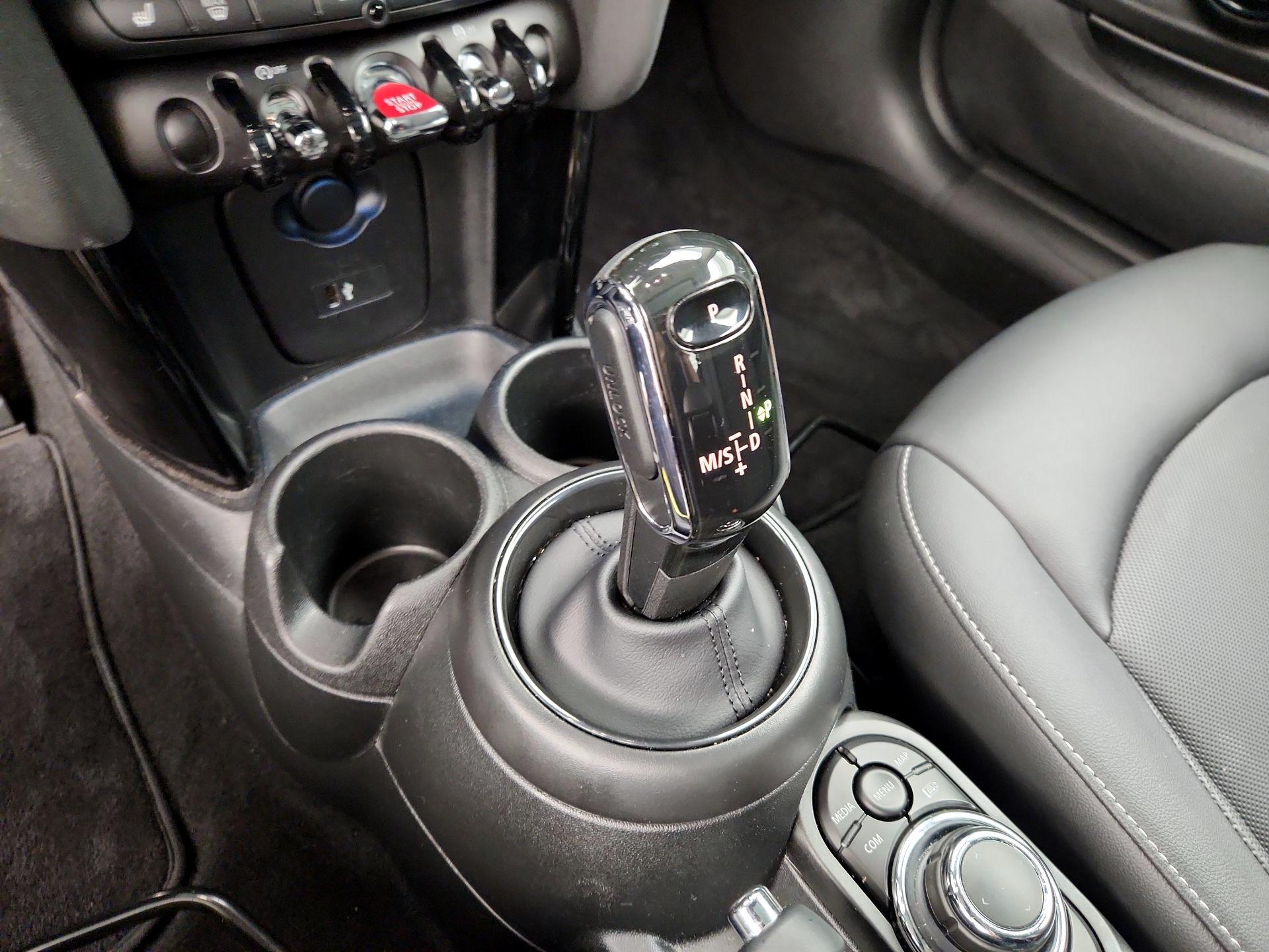 Thumbnail: 2023 MINI Cooper Hardtop - 17