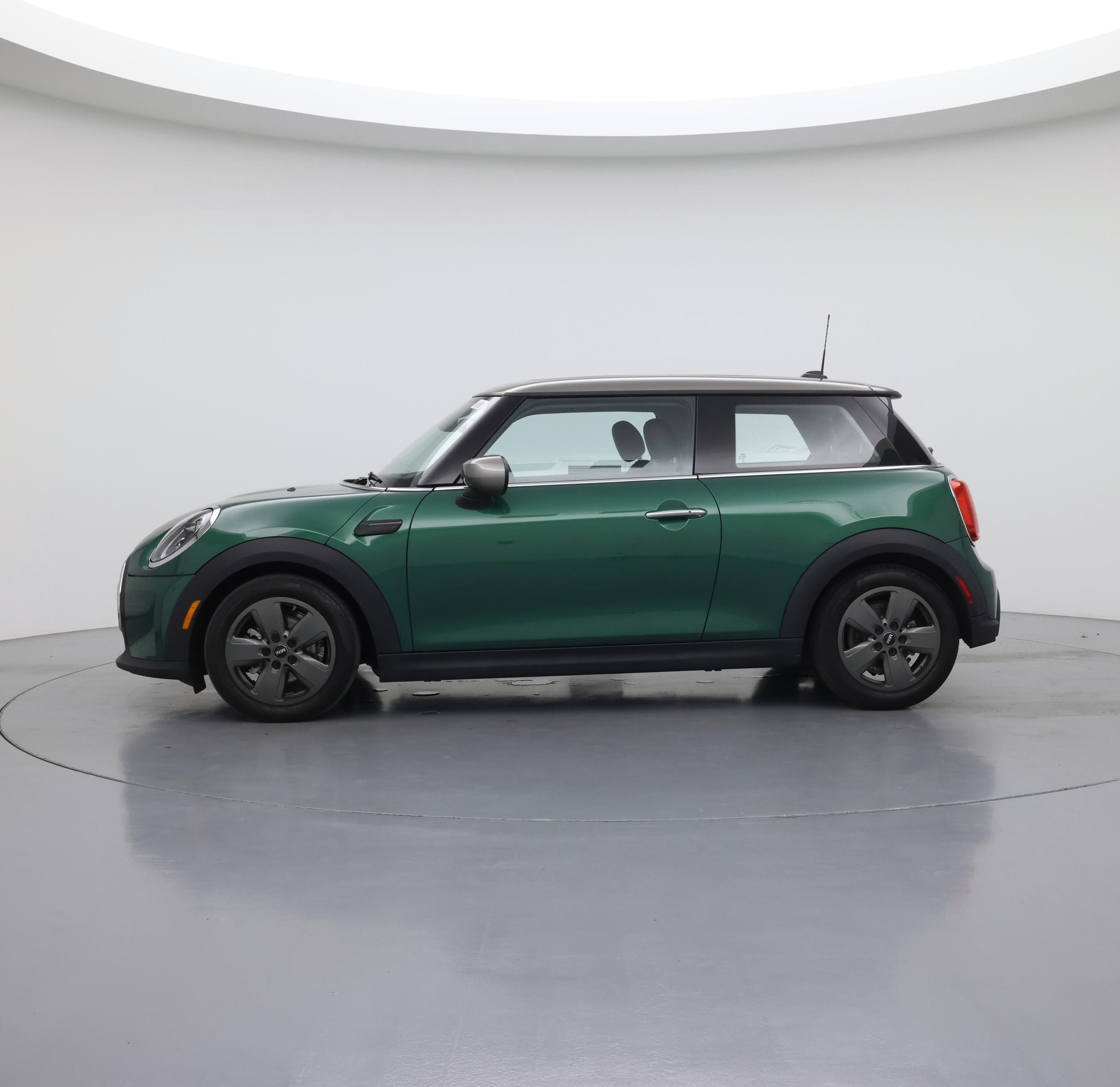 Thumbnail: 2023 MINI Cooper Hardtop - 3