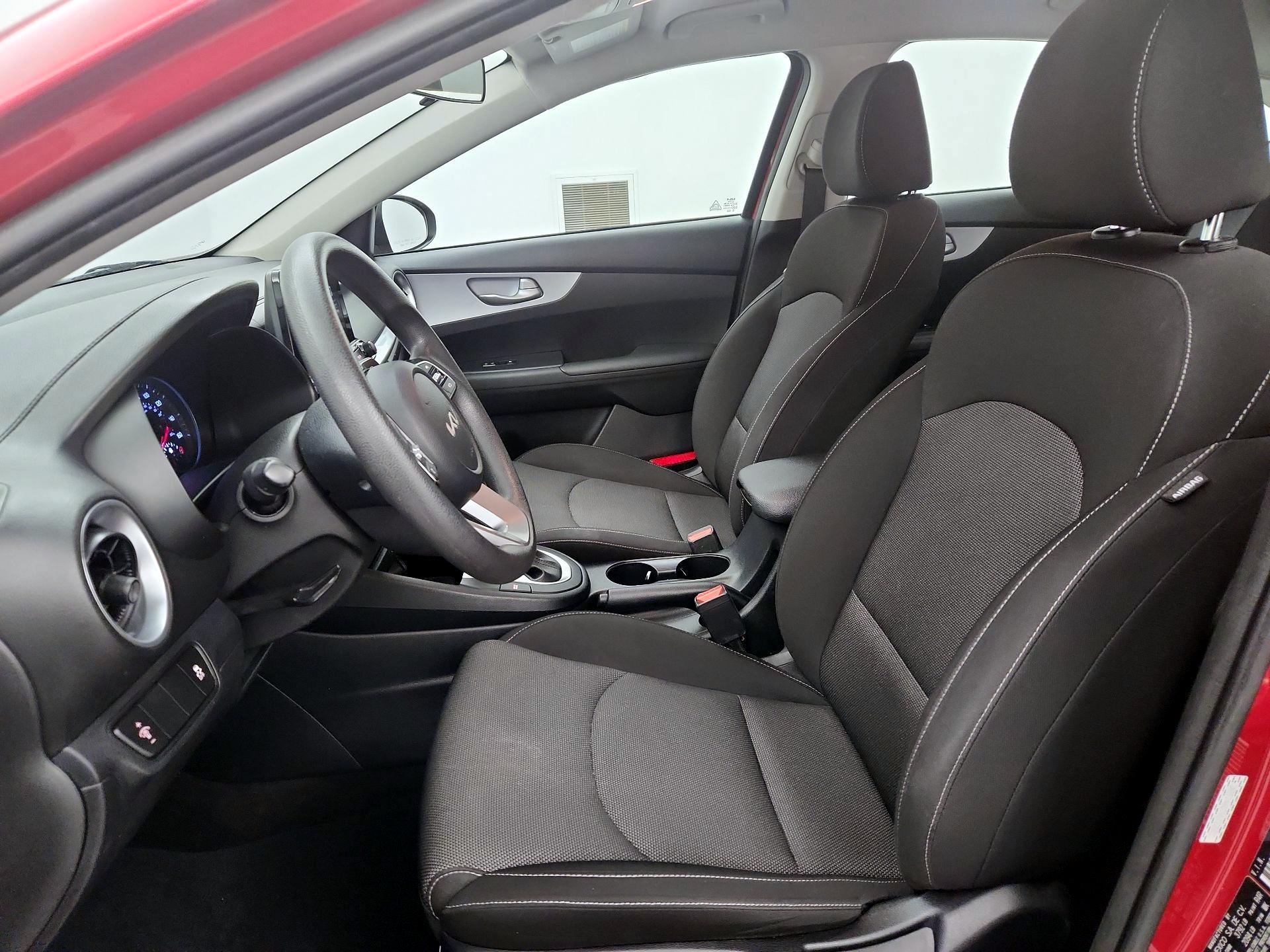 Thumbnail: 2024 Kia Forte - 11