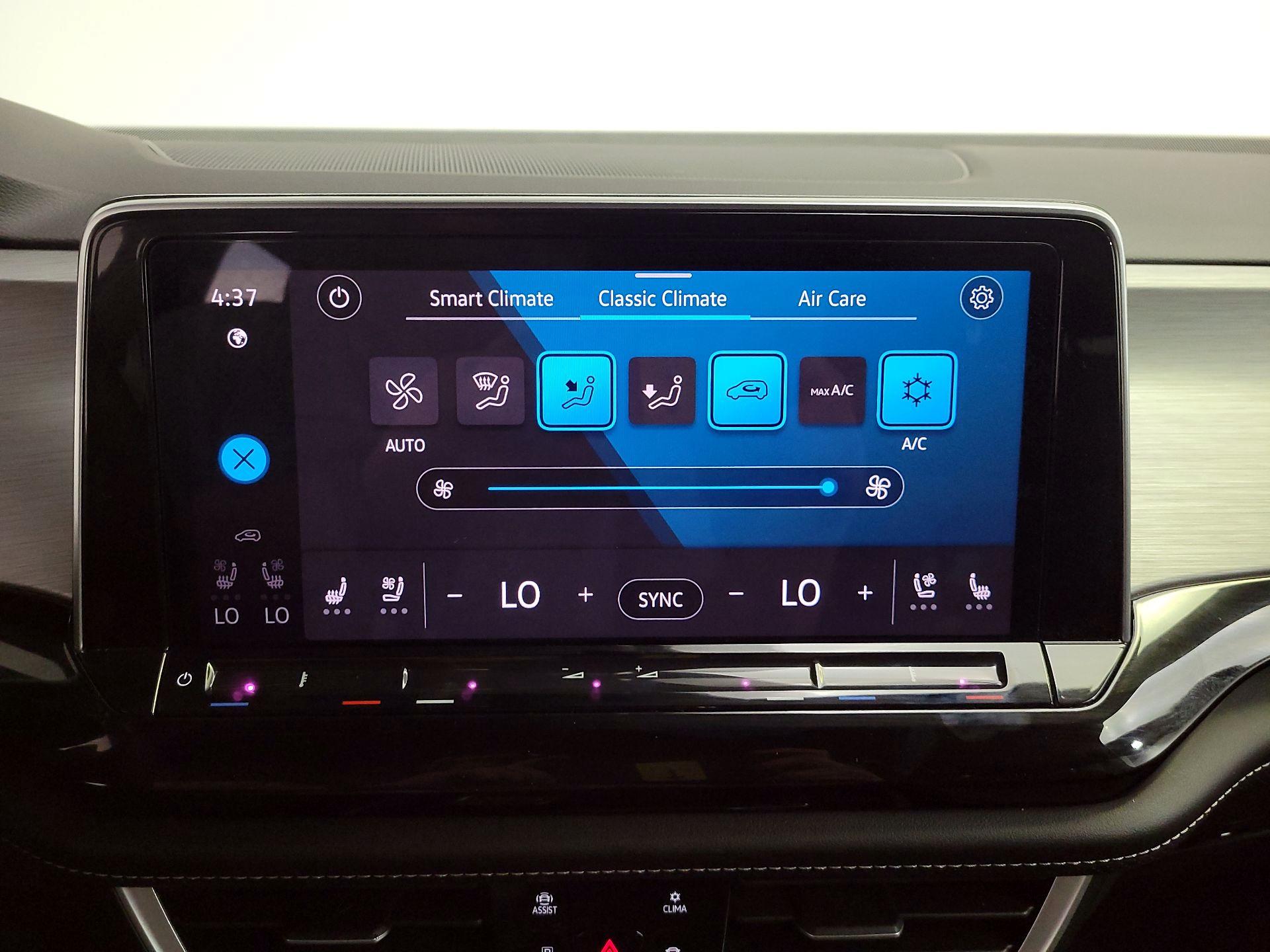 Thumbnail: 2024 Volkswagen Atlas - 16