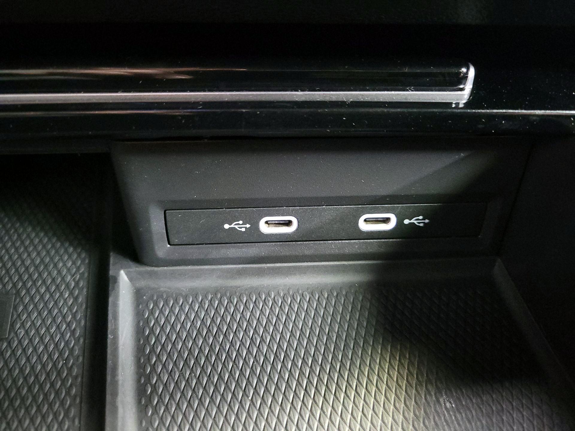 Thumbnail: 2024 Volkswagen Atlas - 18