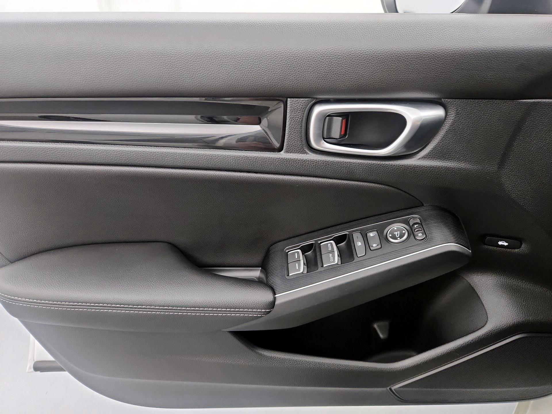 Thumbnail: 2023 Honda Civic - 12