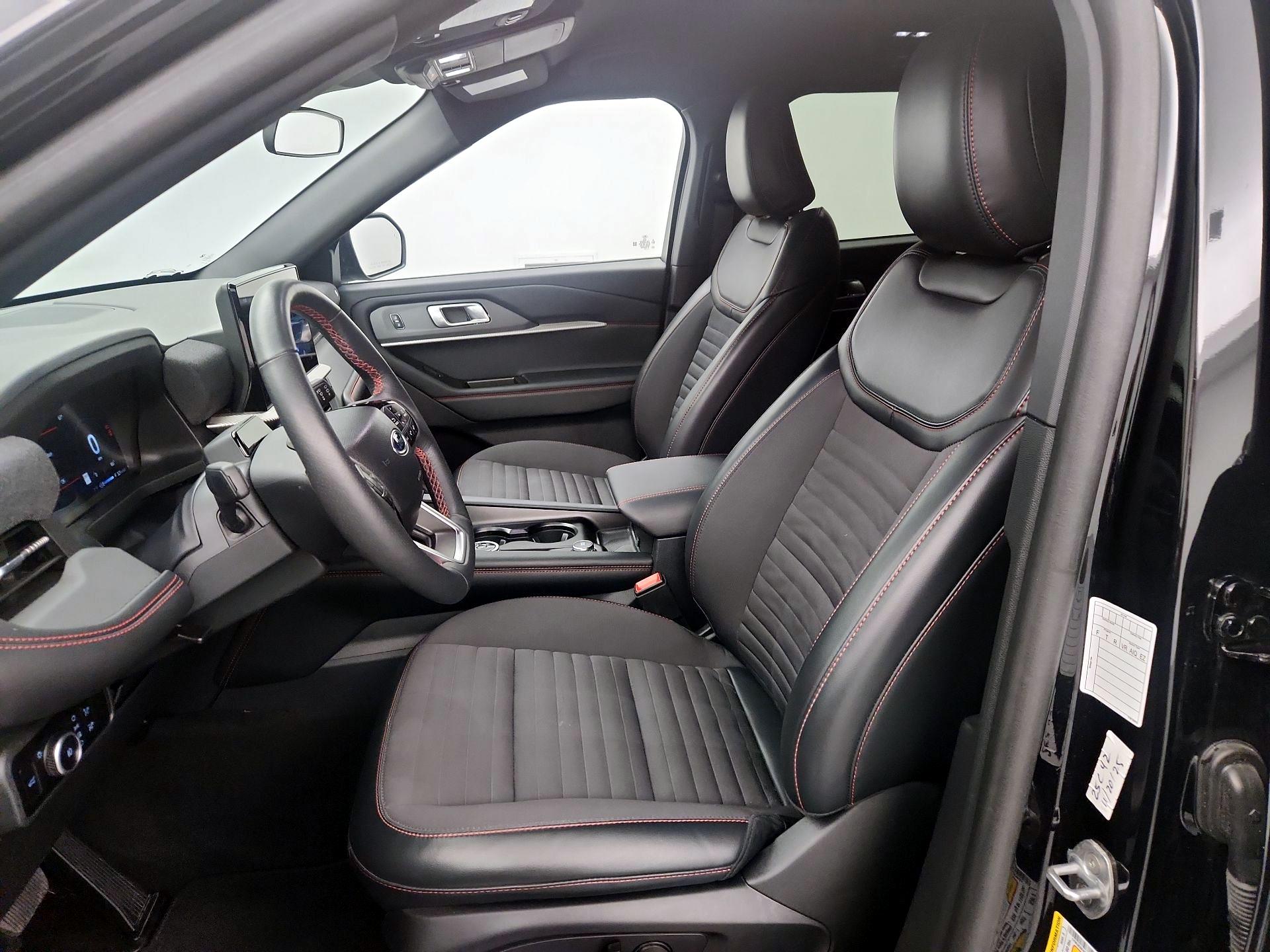 Thumbnail: 2025 Ford Explorer - 11