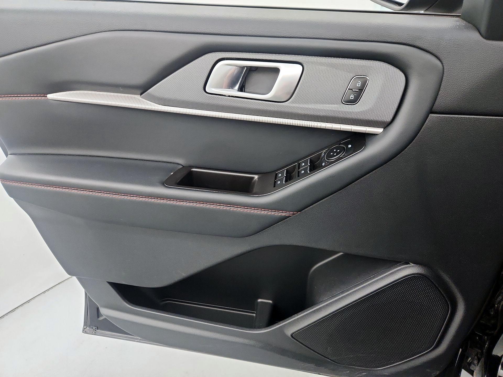 Thumbnail: 2025 Ford Explorer - 12