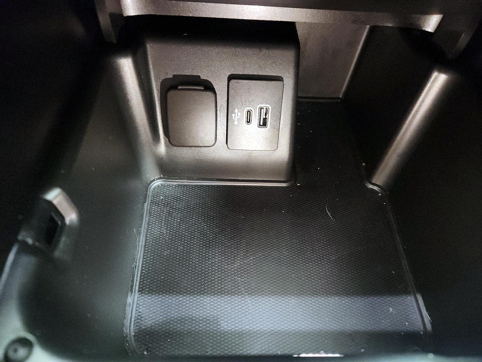 Thumbnail: 2025 Ford Explorer - 19