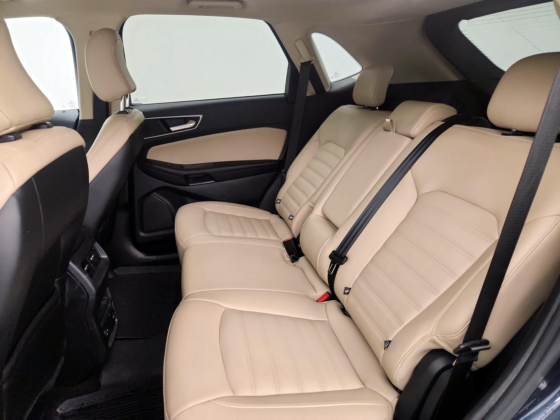 Thumbnail: 2022 Ford Edge - 20