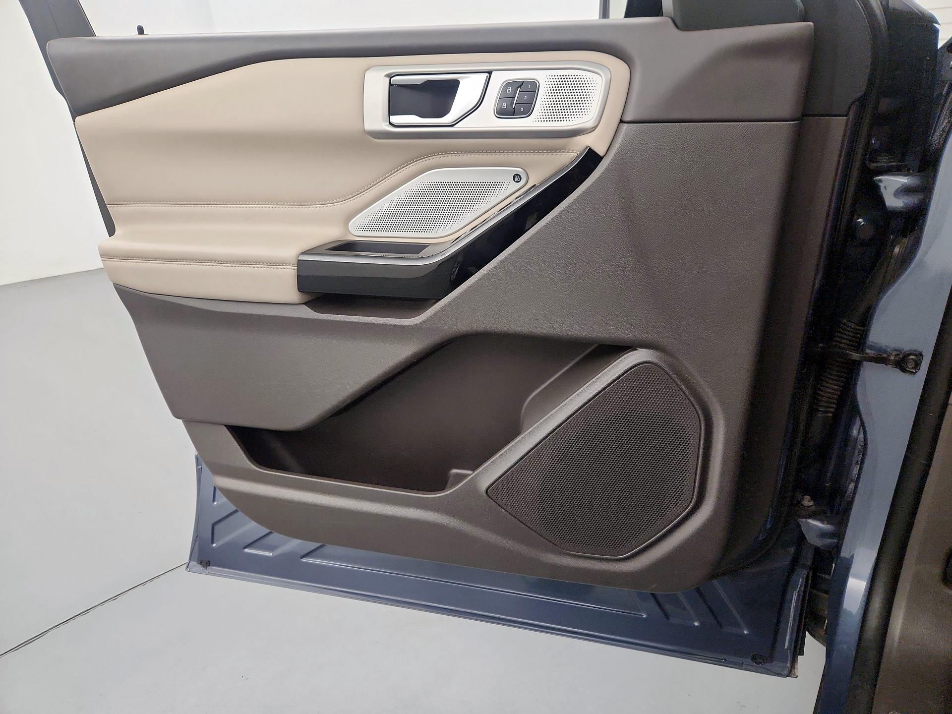 Thumbnail: 2021 Ford Explorer - 12