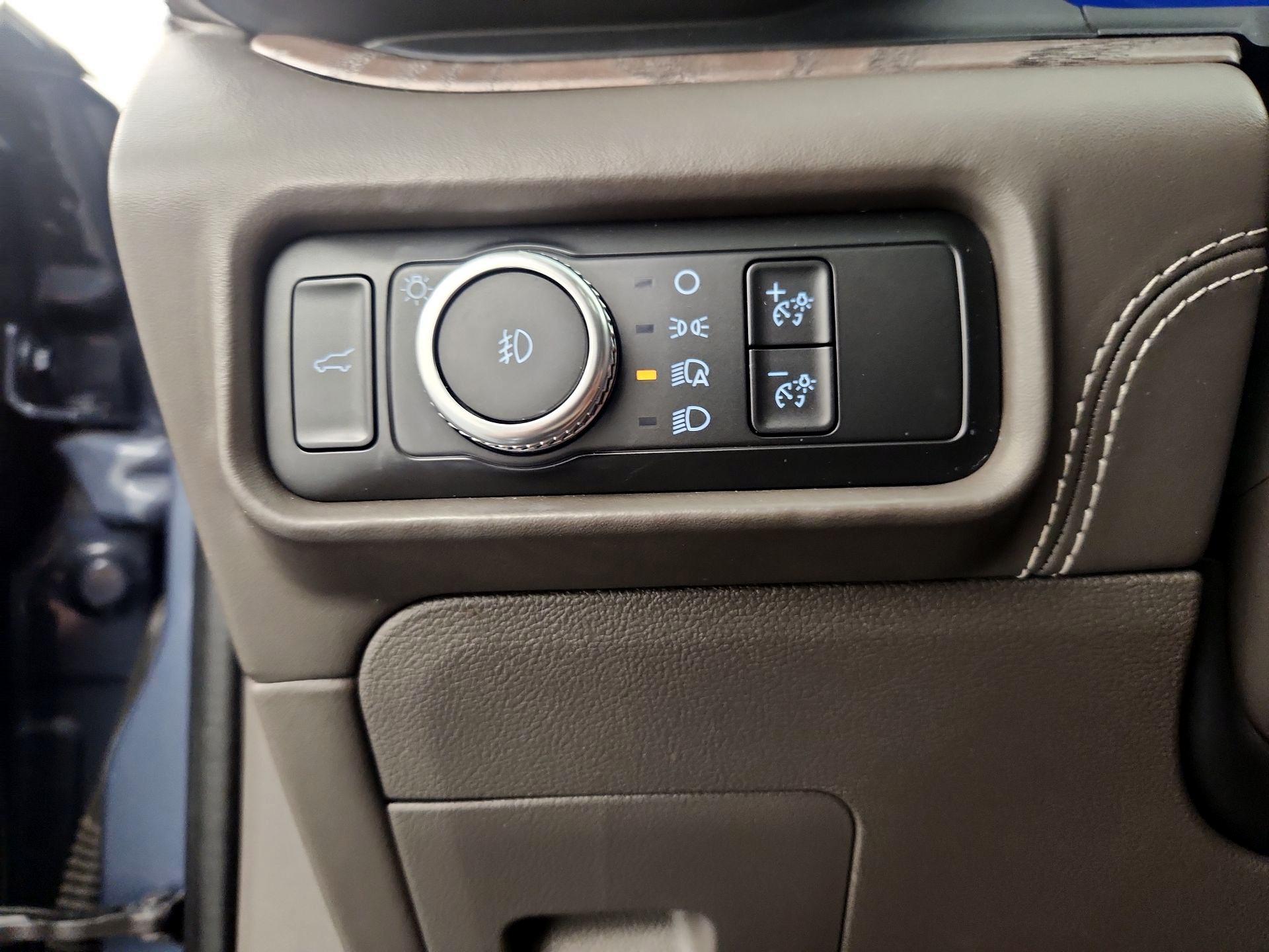 Thumbnail: 2021 Ford Explorer - 13