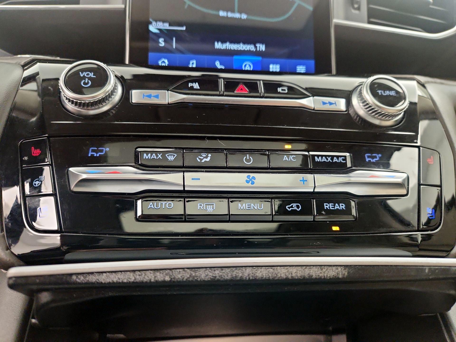 Thumbnail: 2021 Ford Explorer - 17