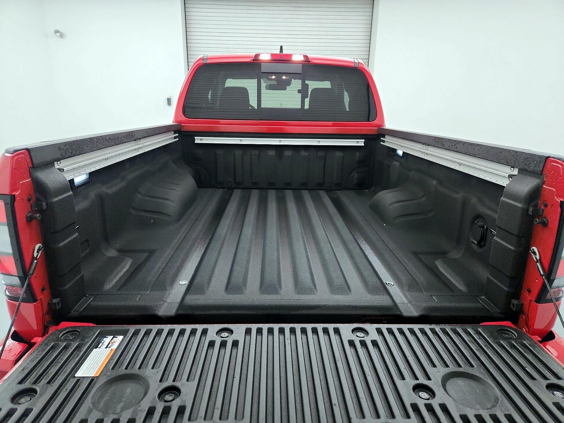 Thumbnail: 2024 Nissan Frontier - 20