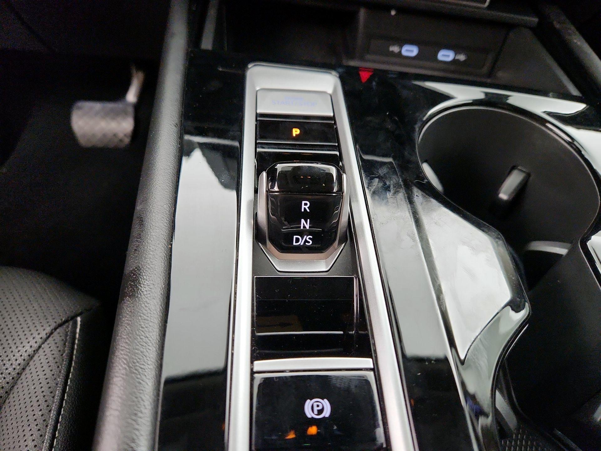 Thumbnail: 2024 Volkswagen Atlas - 17
