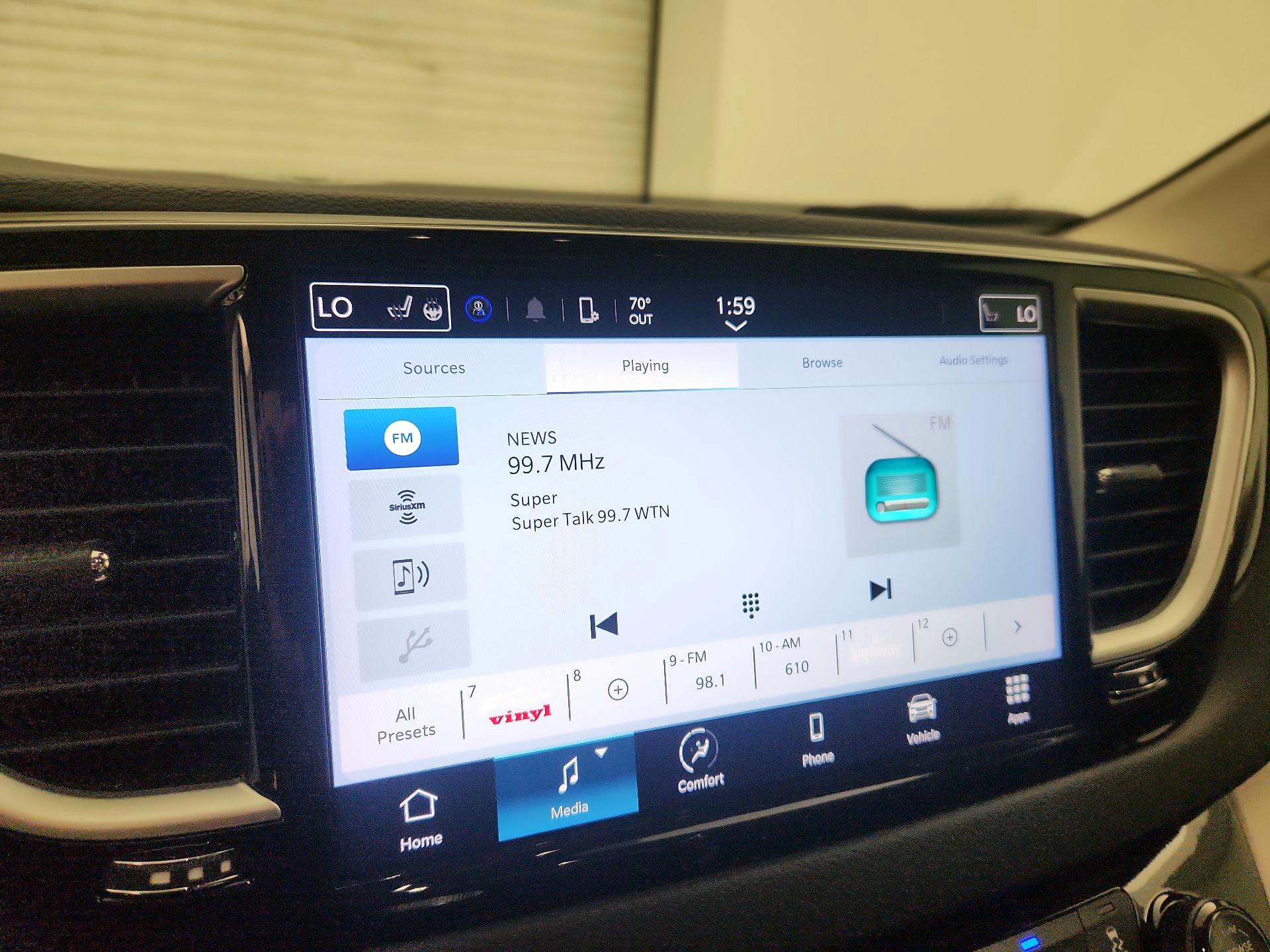 Thumbnail: 2024 Chrysler Pacifica - 15