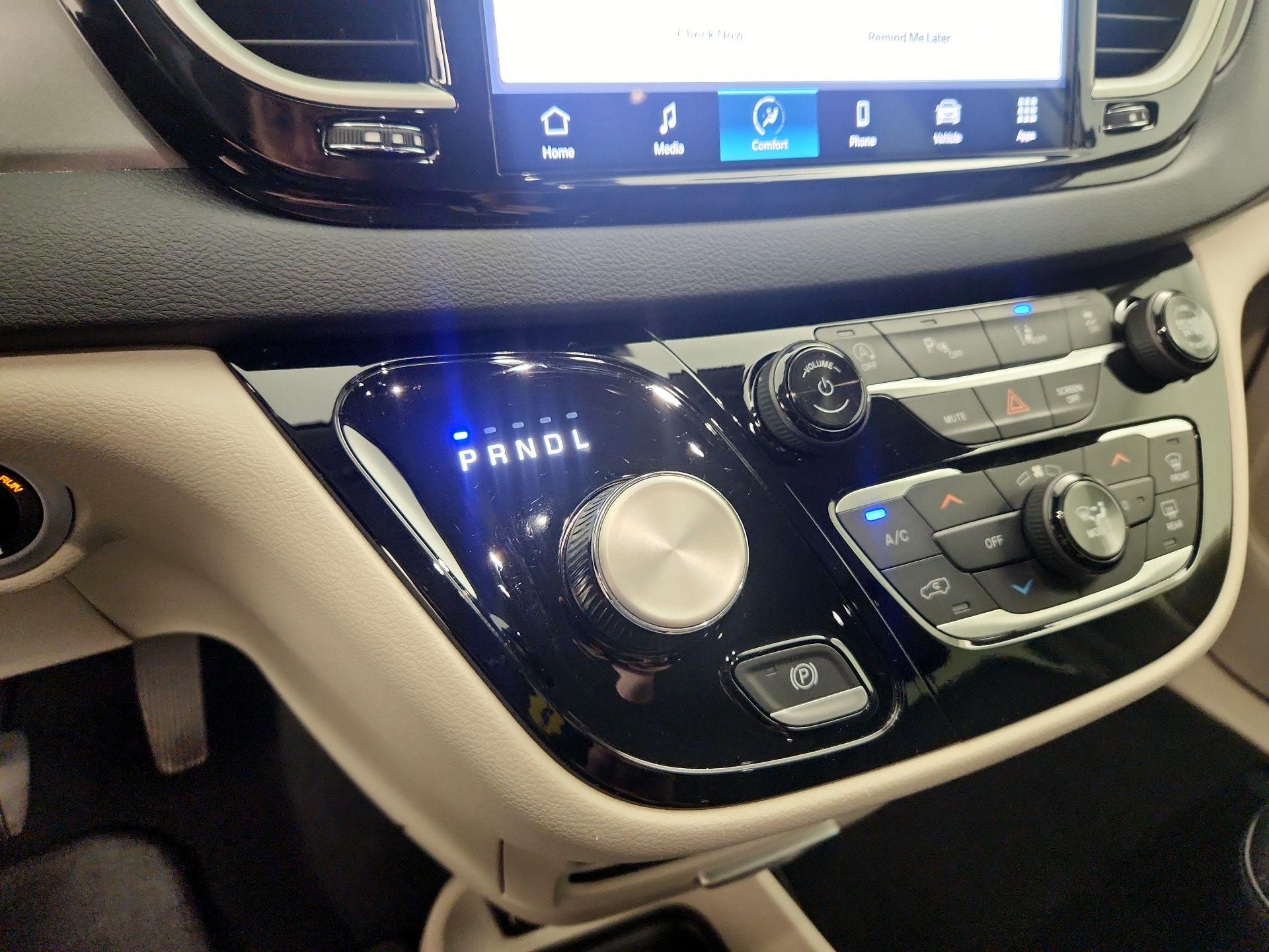 Thumbnail: 2024 Chrysler Pacifica - 17