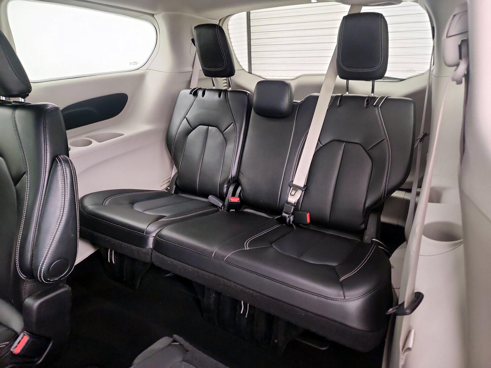 Thumbnail: 2024 Chrysler Pacifica - 20