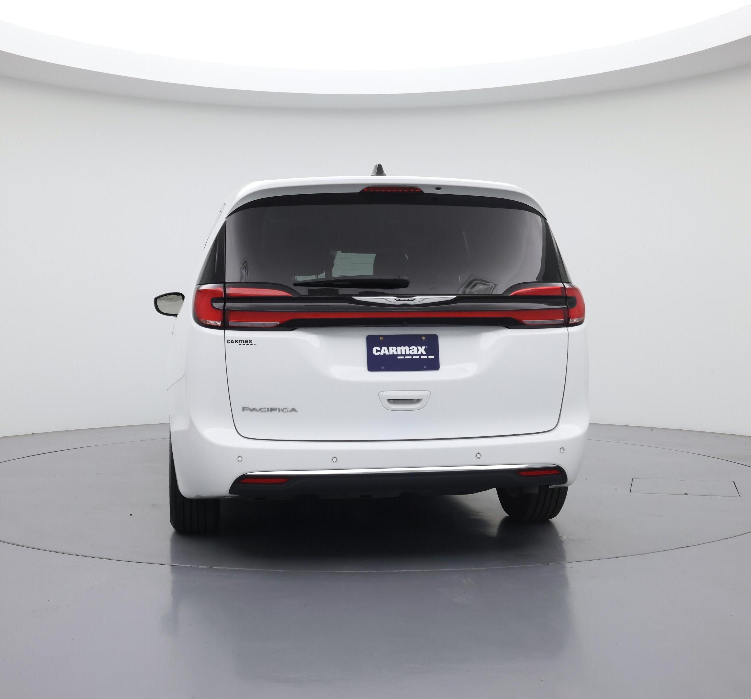 Thumbnail: 2024 Chrysler Pacifica - 6