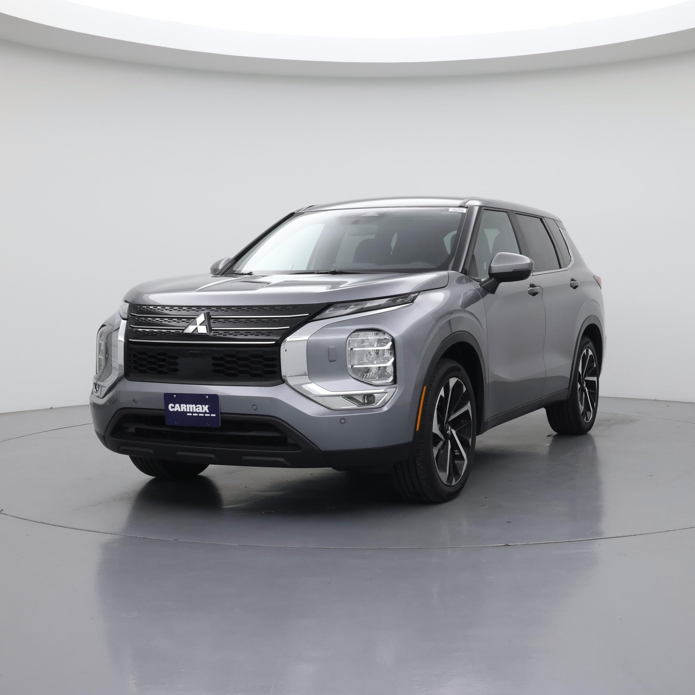 Thumbnail: 2024 Mitsubishi Outlander - 4