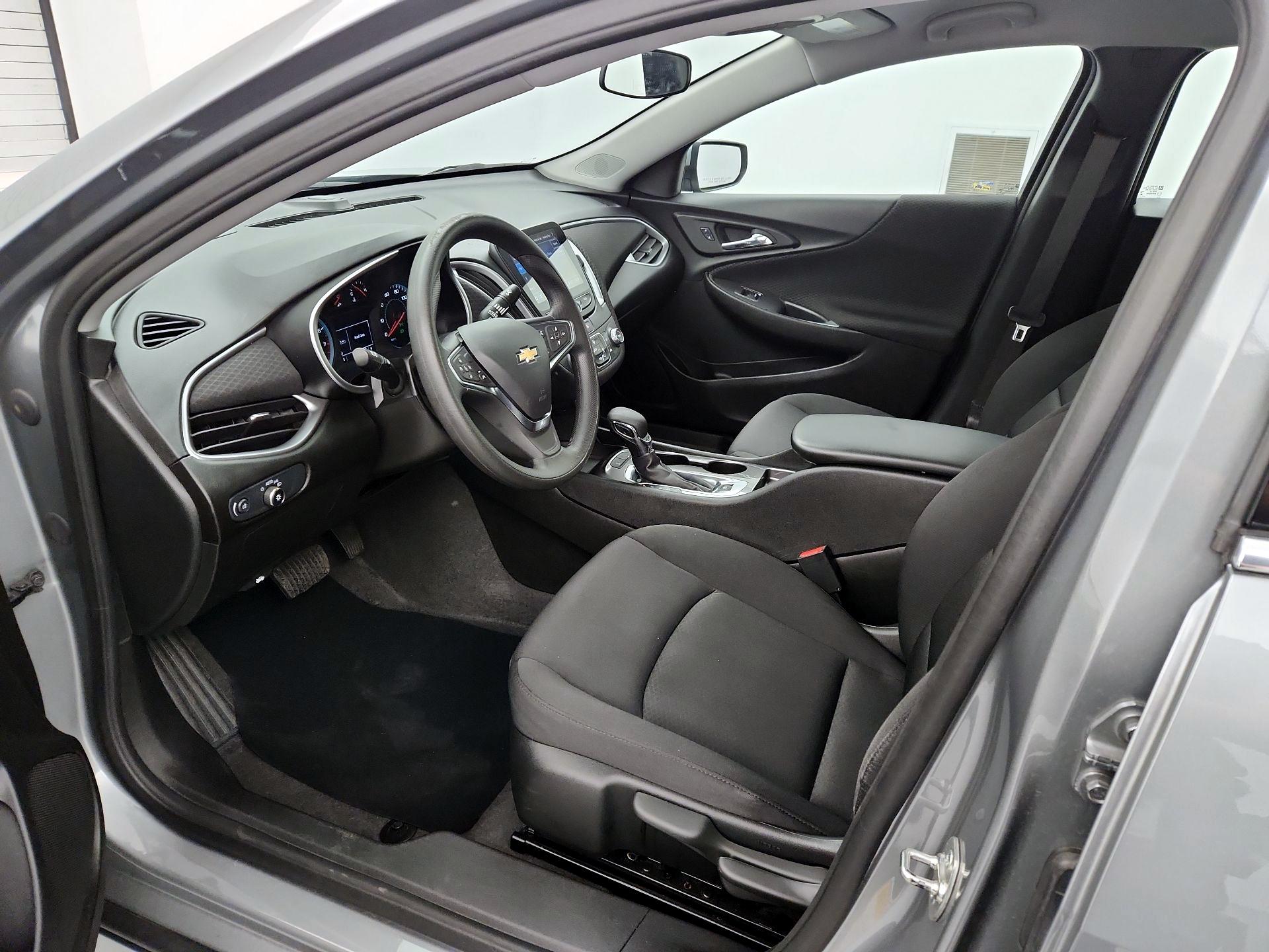 Thumbnail: 2024 Chevrolet Malibu - 11