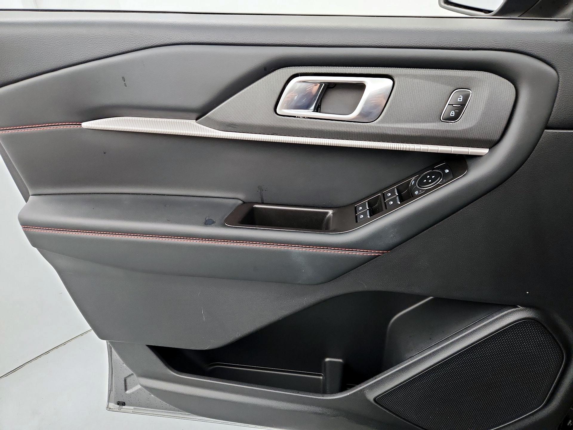 Thumbnail: 2025 Ford Explorer - 12