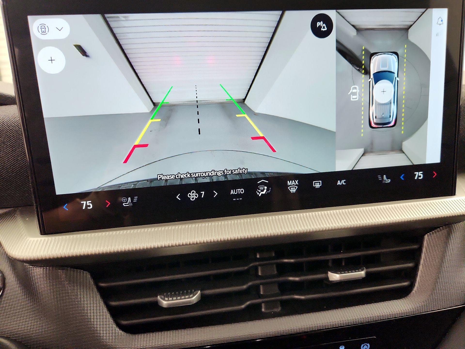 Thumbnail: 2025 Ford Explorer - 15