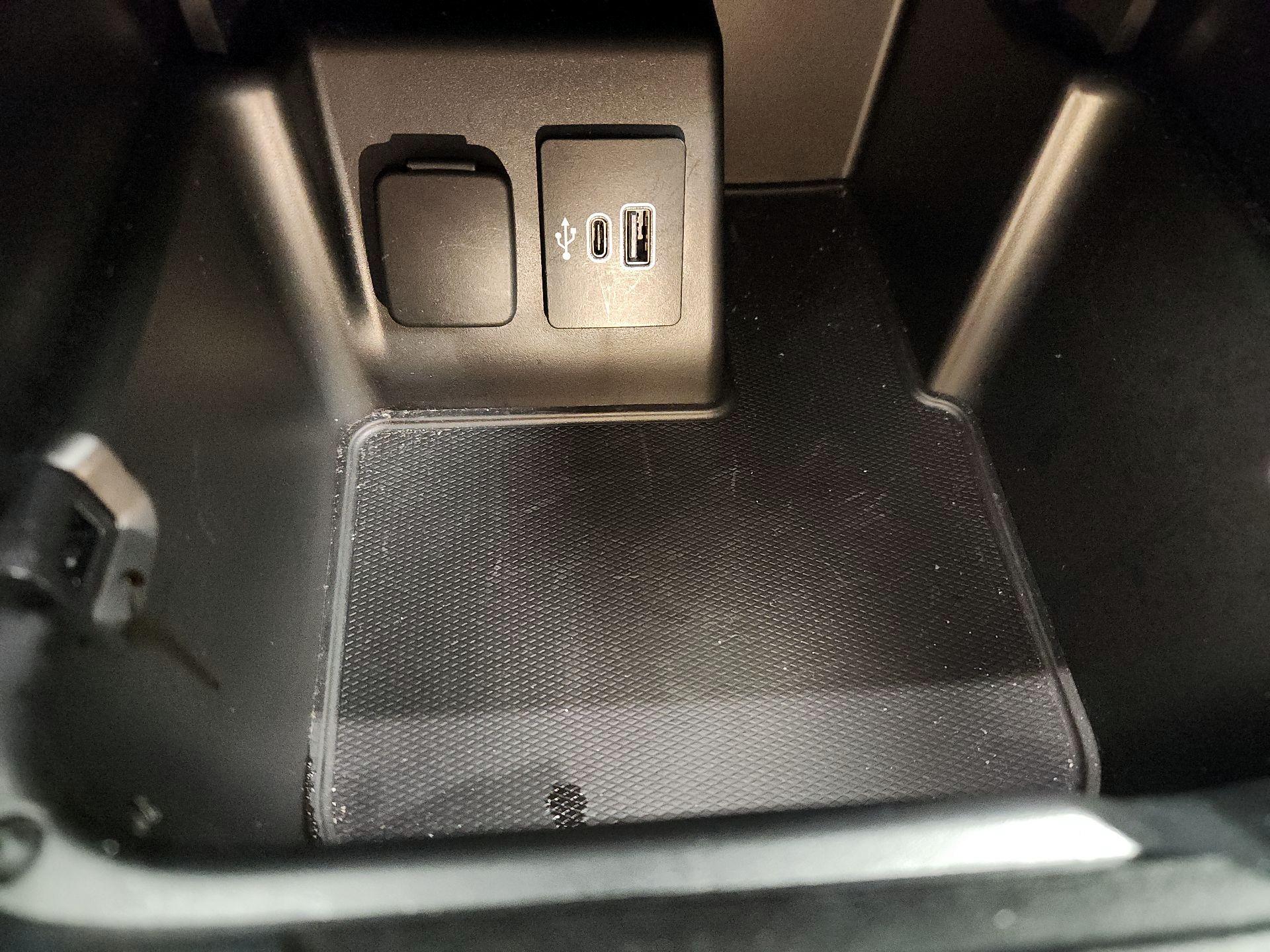 Thumbnail: 2025 Ford Explorer - 19