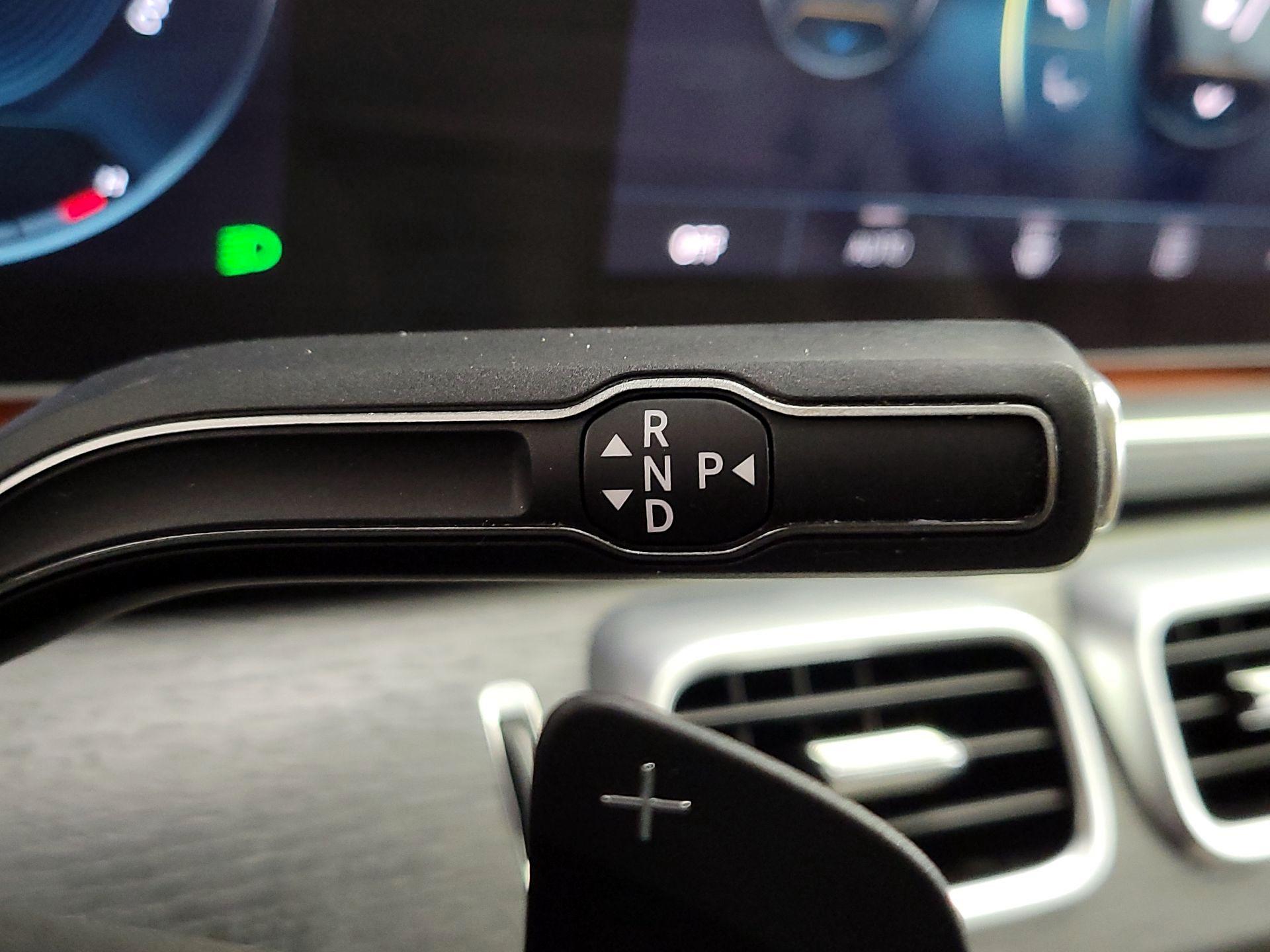 Thumbnail: 2023 Mercedes-Benz GLE - 18