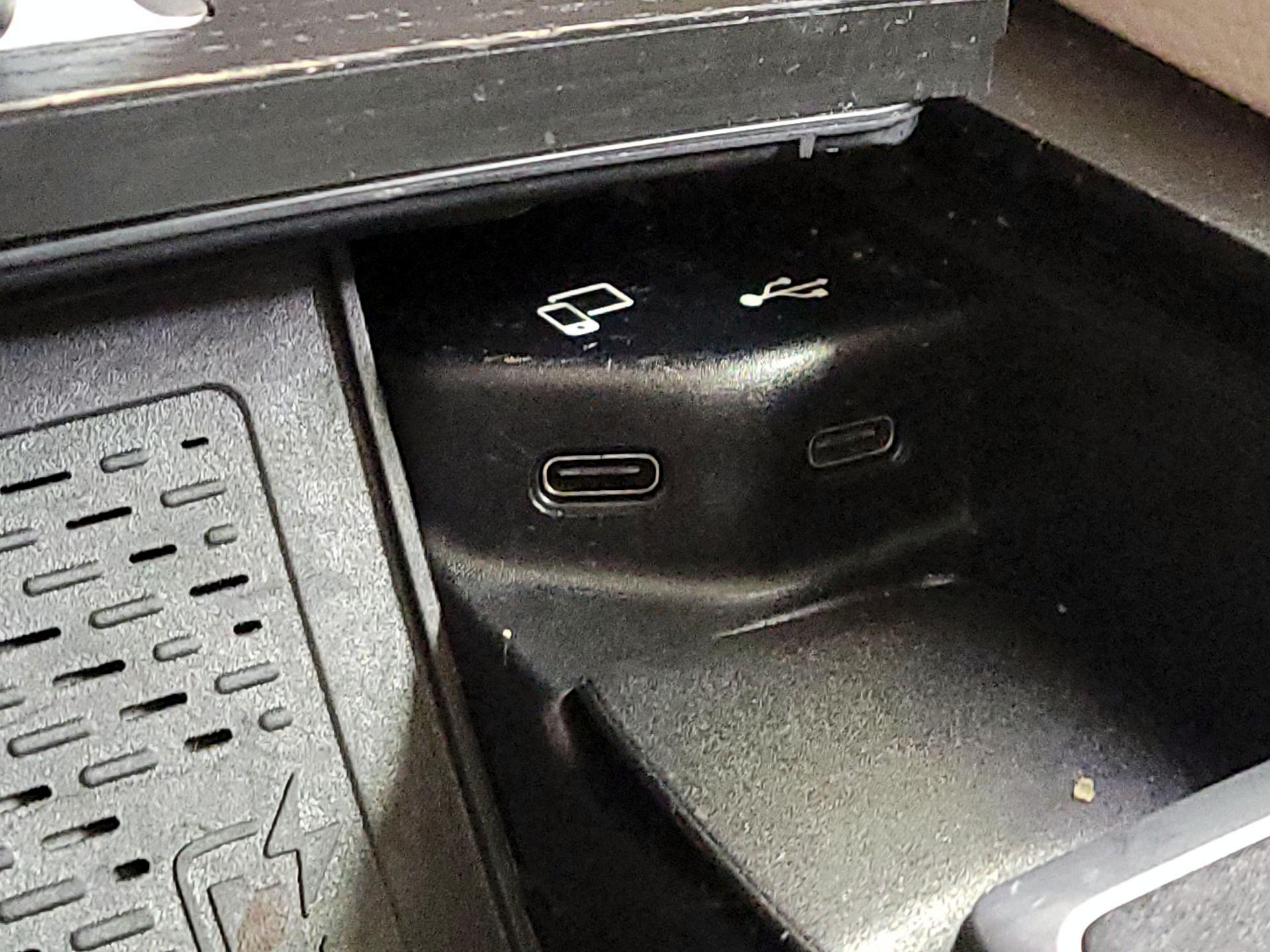 Thumbnail: 2023 Mercedes-Benz GLE - 19