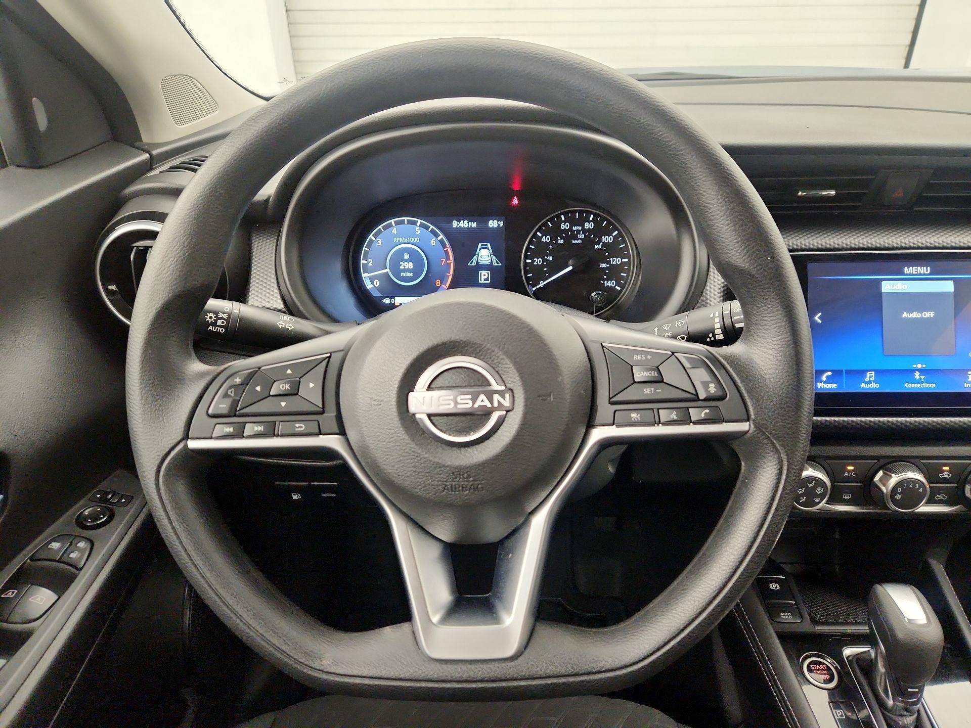 Thumbnail: 2023 Nissan Kicks - 10