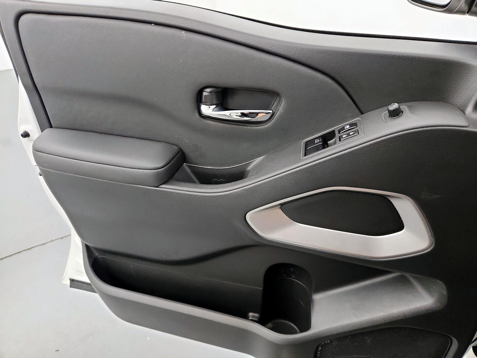 Thumbnail: 2024 Nissan Frontier - 12