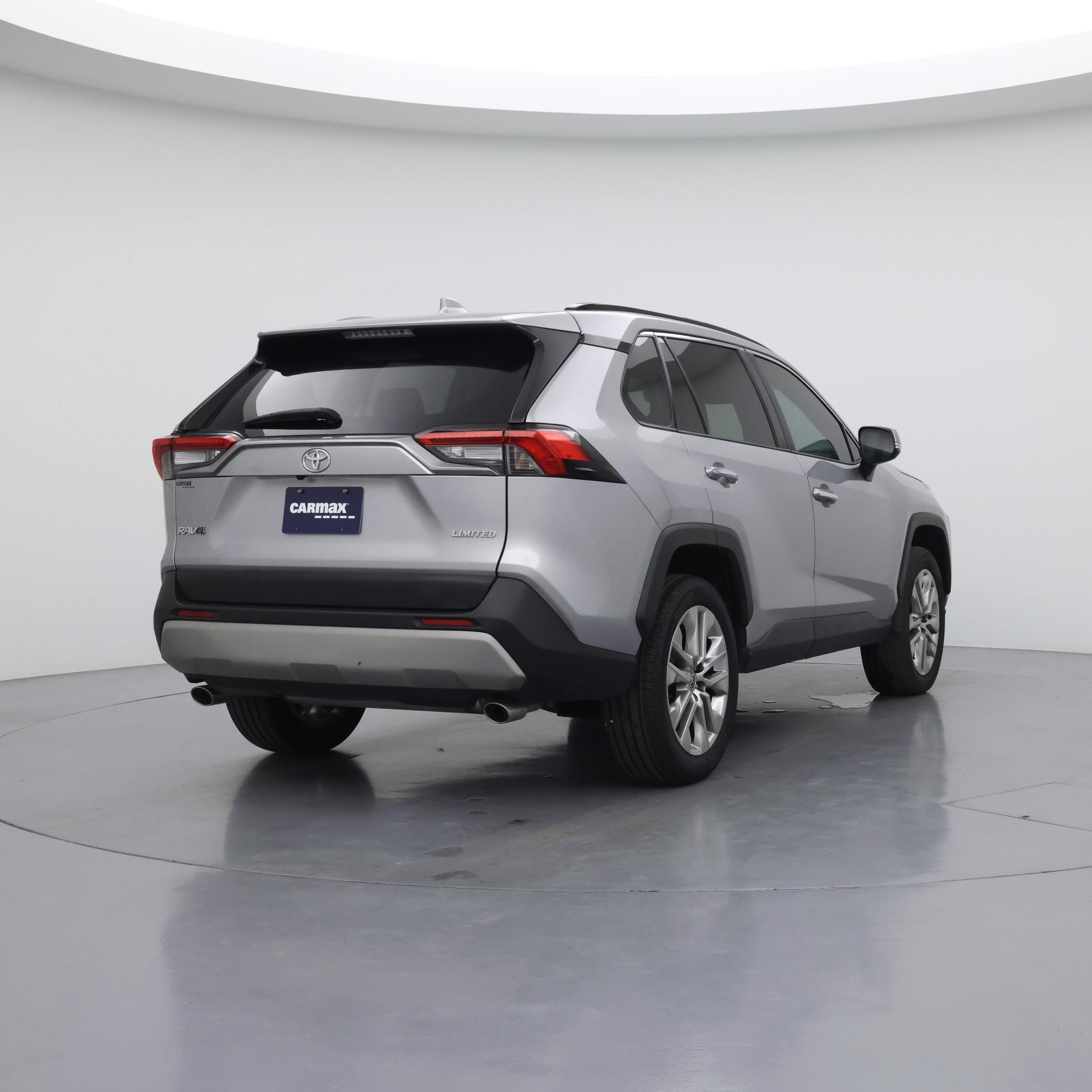 Thumbnail: 2022 Toyota RAV4 - 8