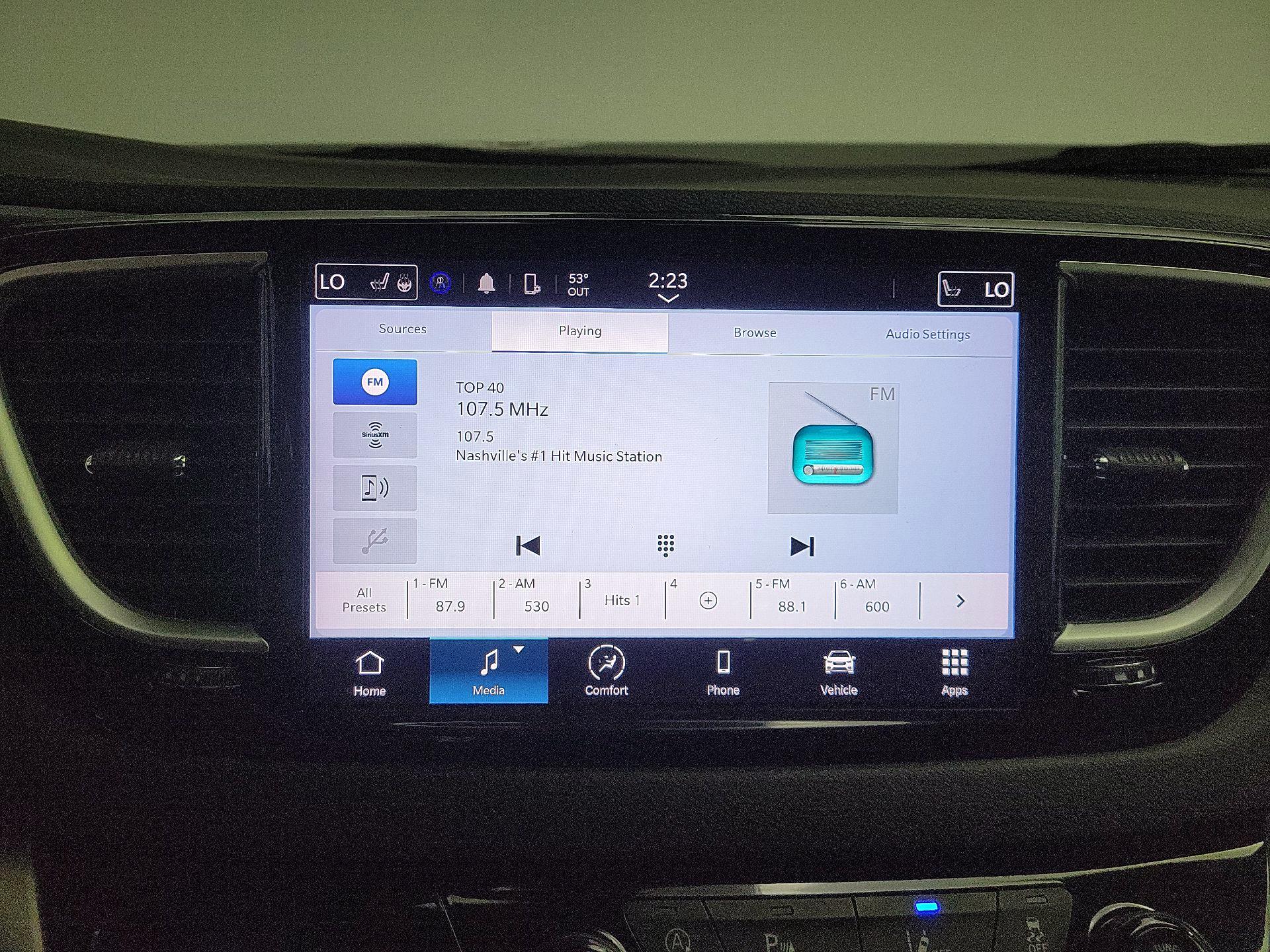 Thumbnail: 2023 Chrysler Pacifica - 15