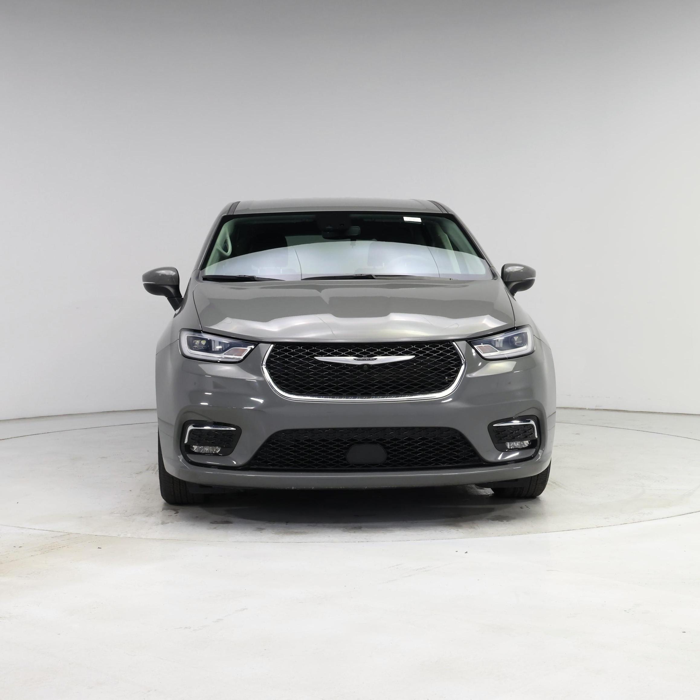 Thumbnail: 2023 Chrysler Pacifica - 5