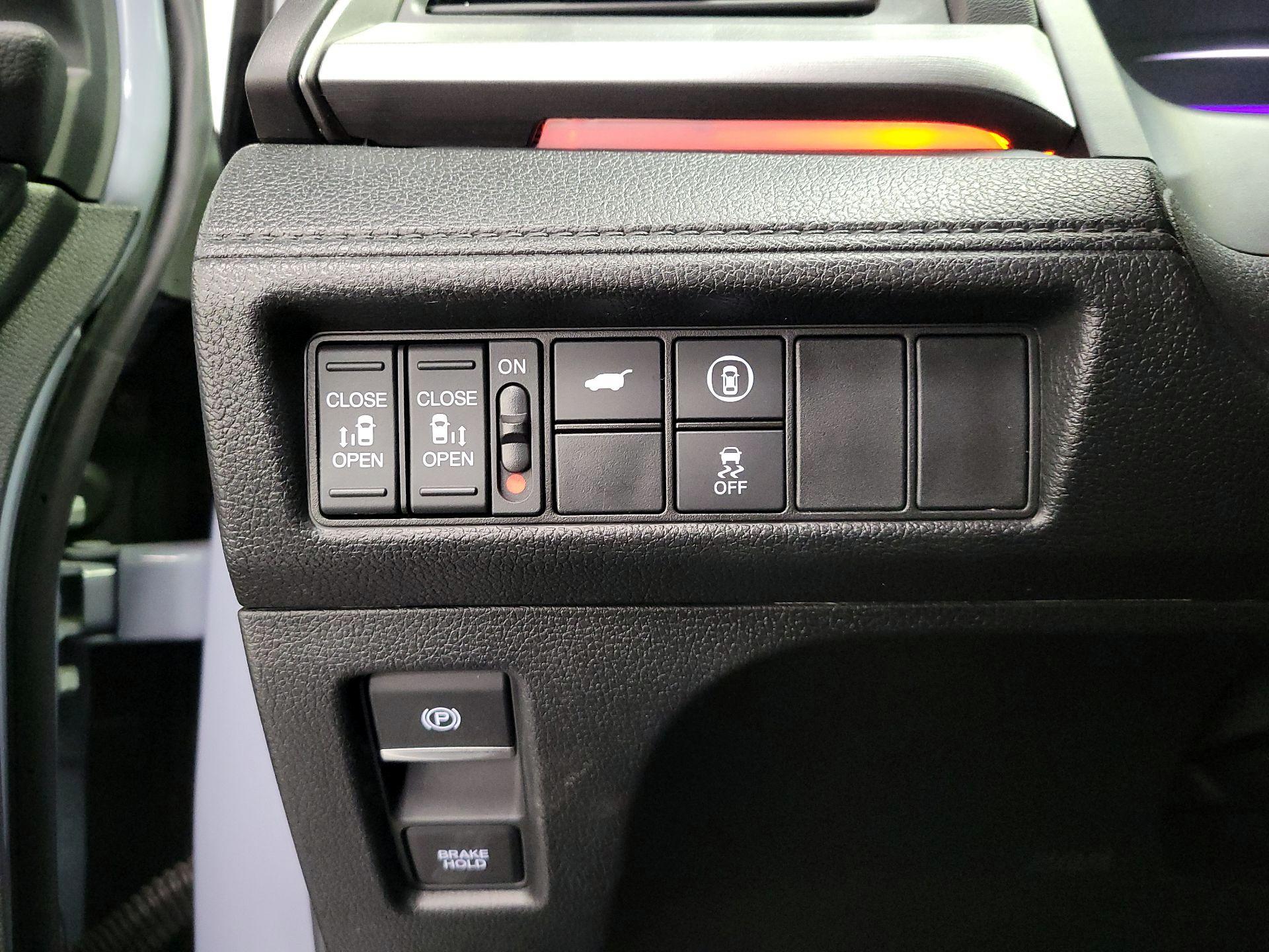 Thumbnail: 2023 Honda Odyssey - 13