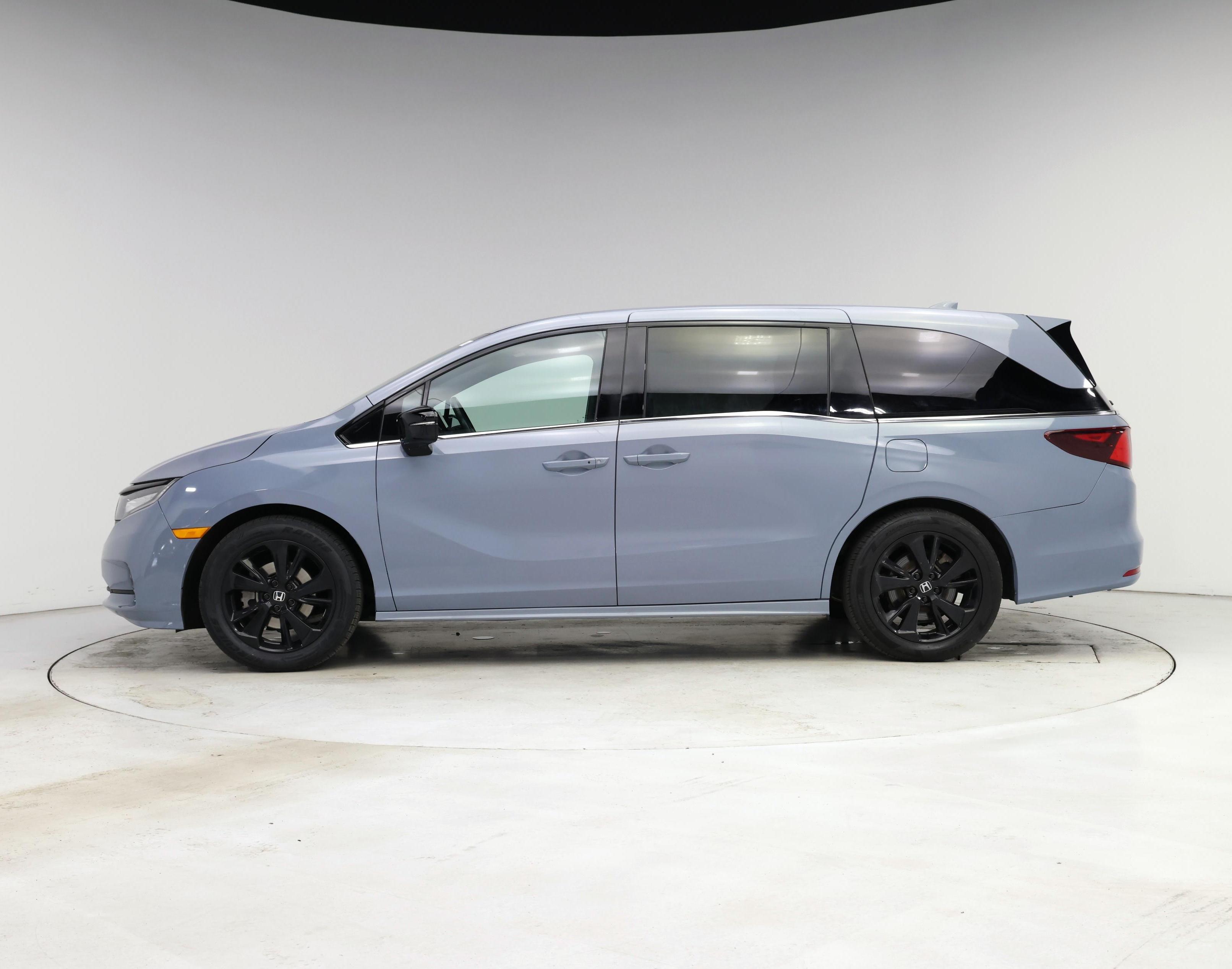 Thumbnail: 2023 Honda Odyssey - 3