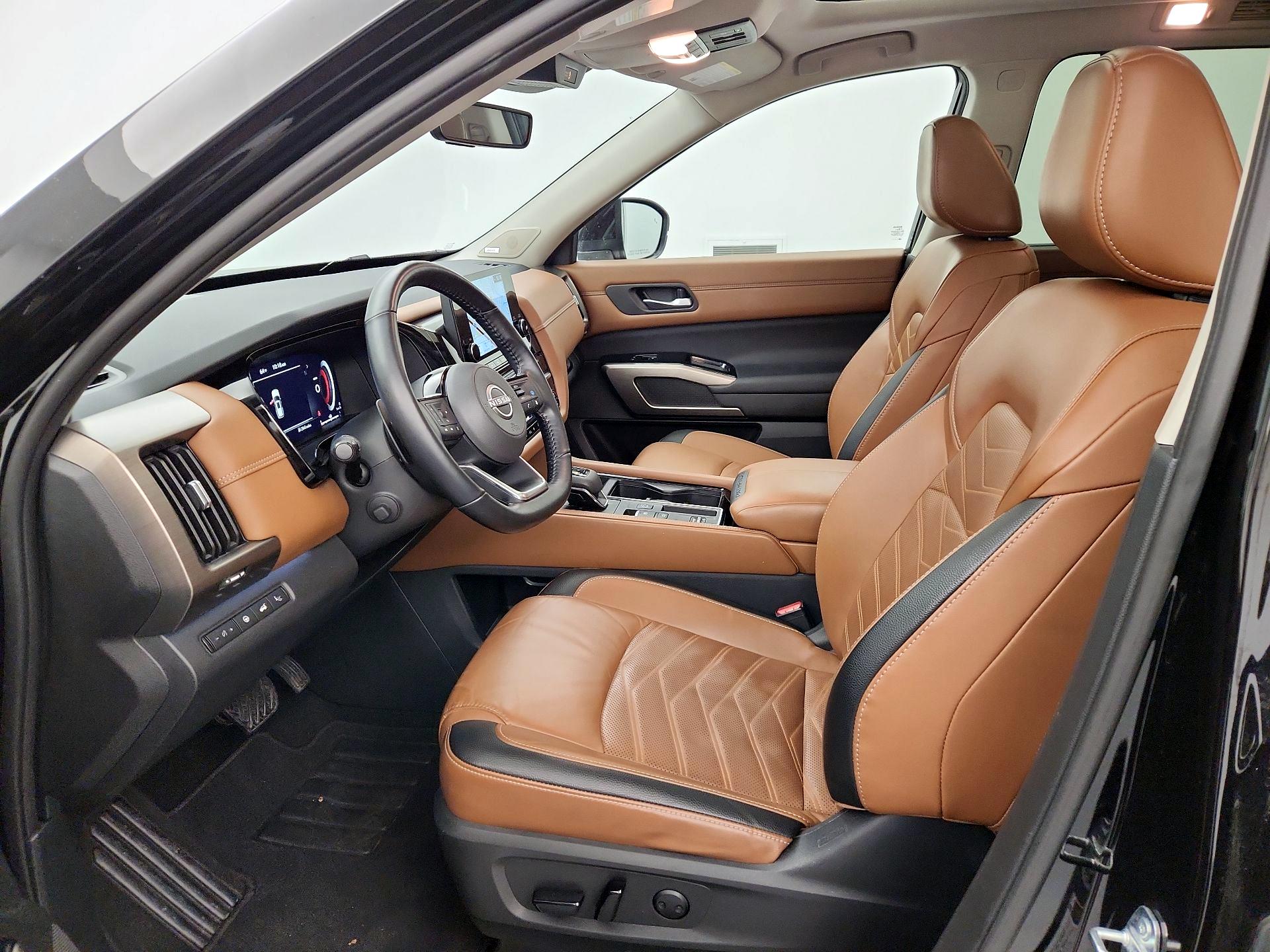 Thumbnail: 2023 Nissan Pathfinder - 11