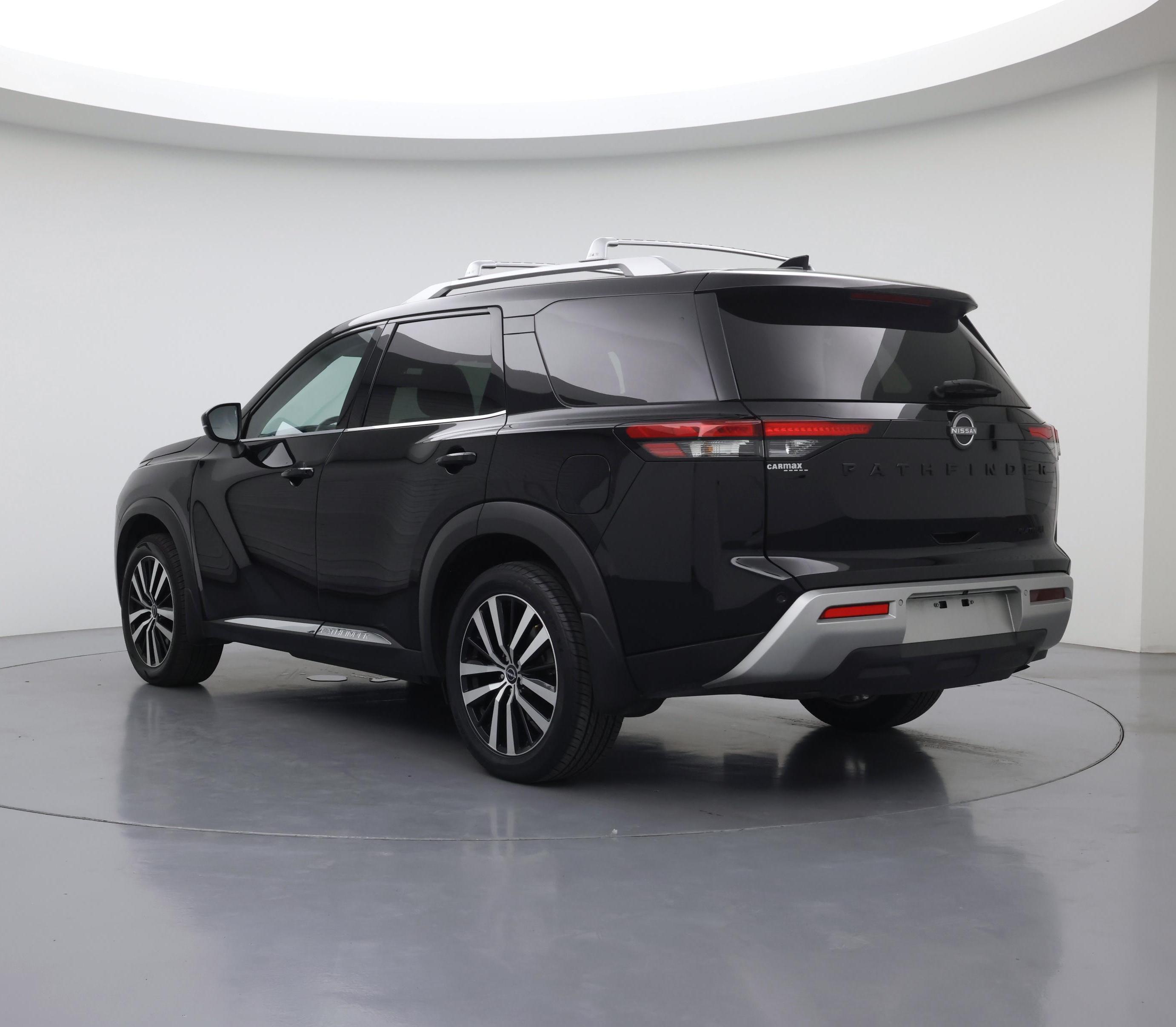 Thumbnail: 2023 Nissan Pathfinder - 2