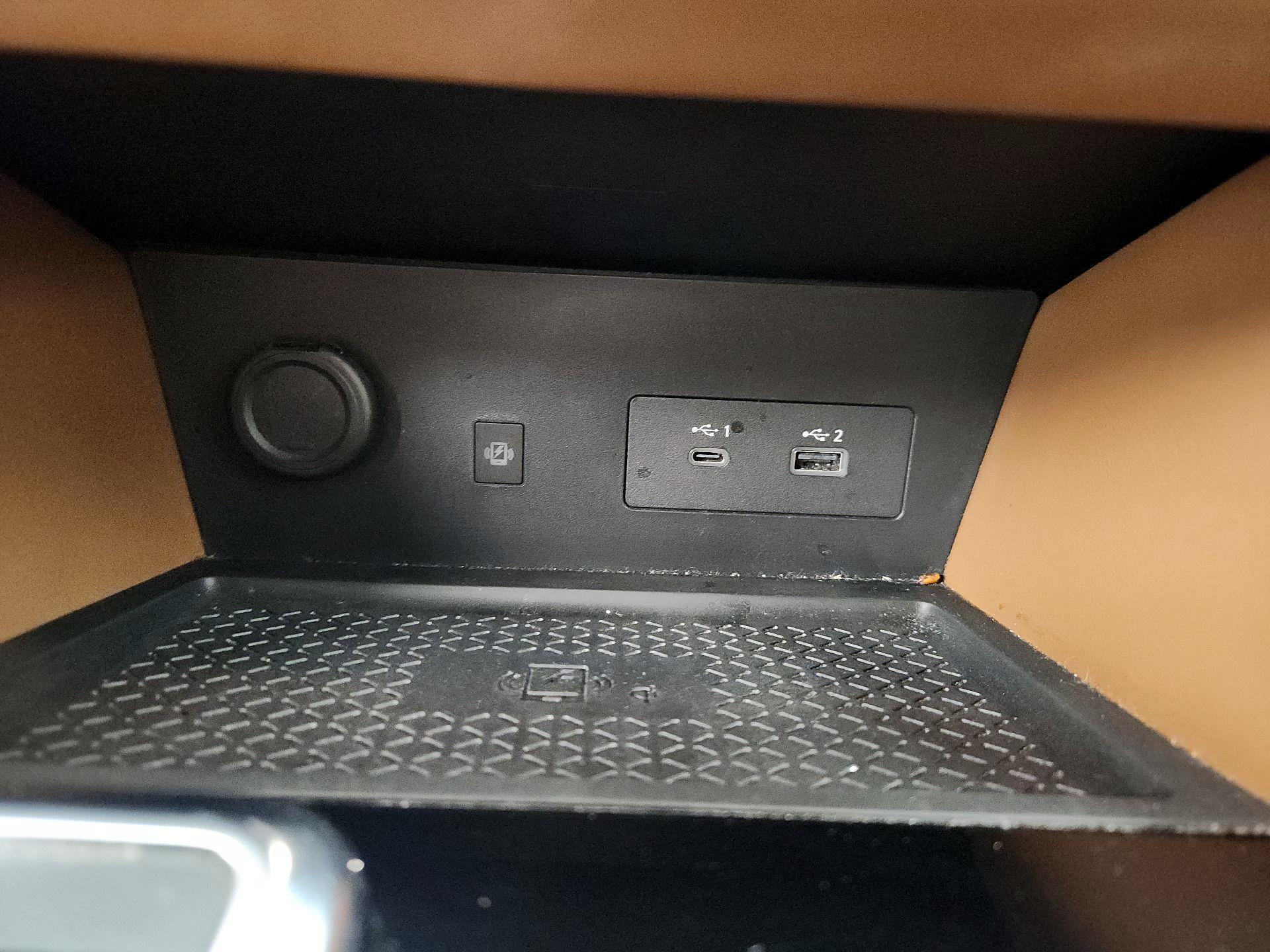 Thumbnail: 2023 Nissan Pathfinder - 19